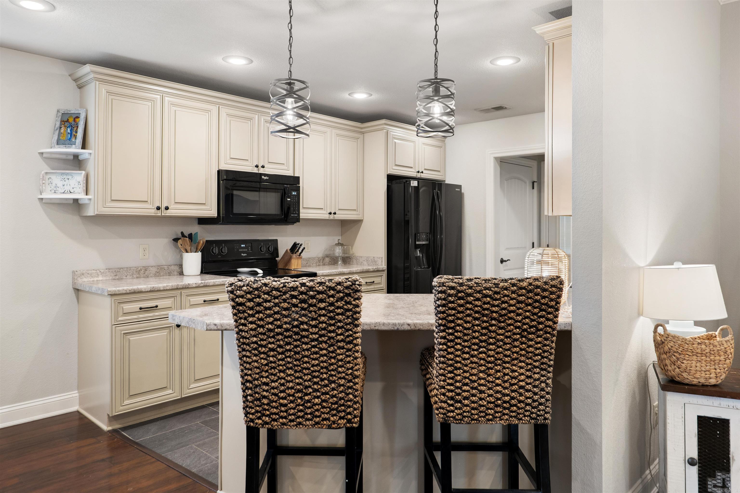 BROWNSTONE - Residential