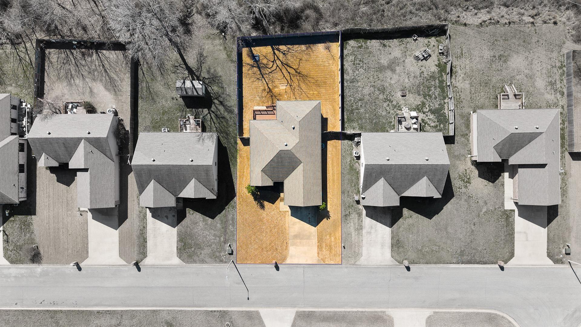 BROWNSTONE - Residential