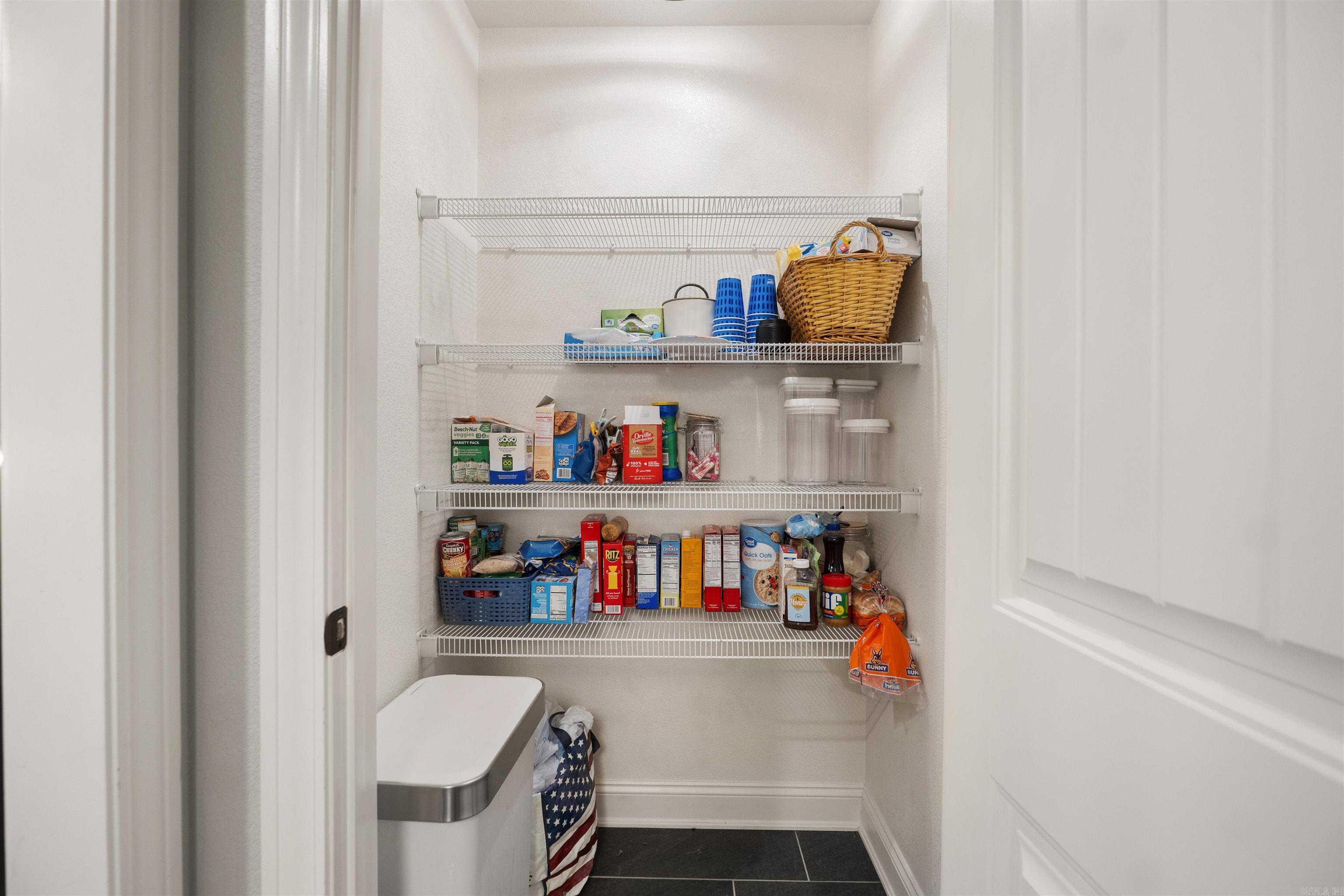 BROWNSTONE - Residential