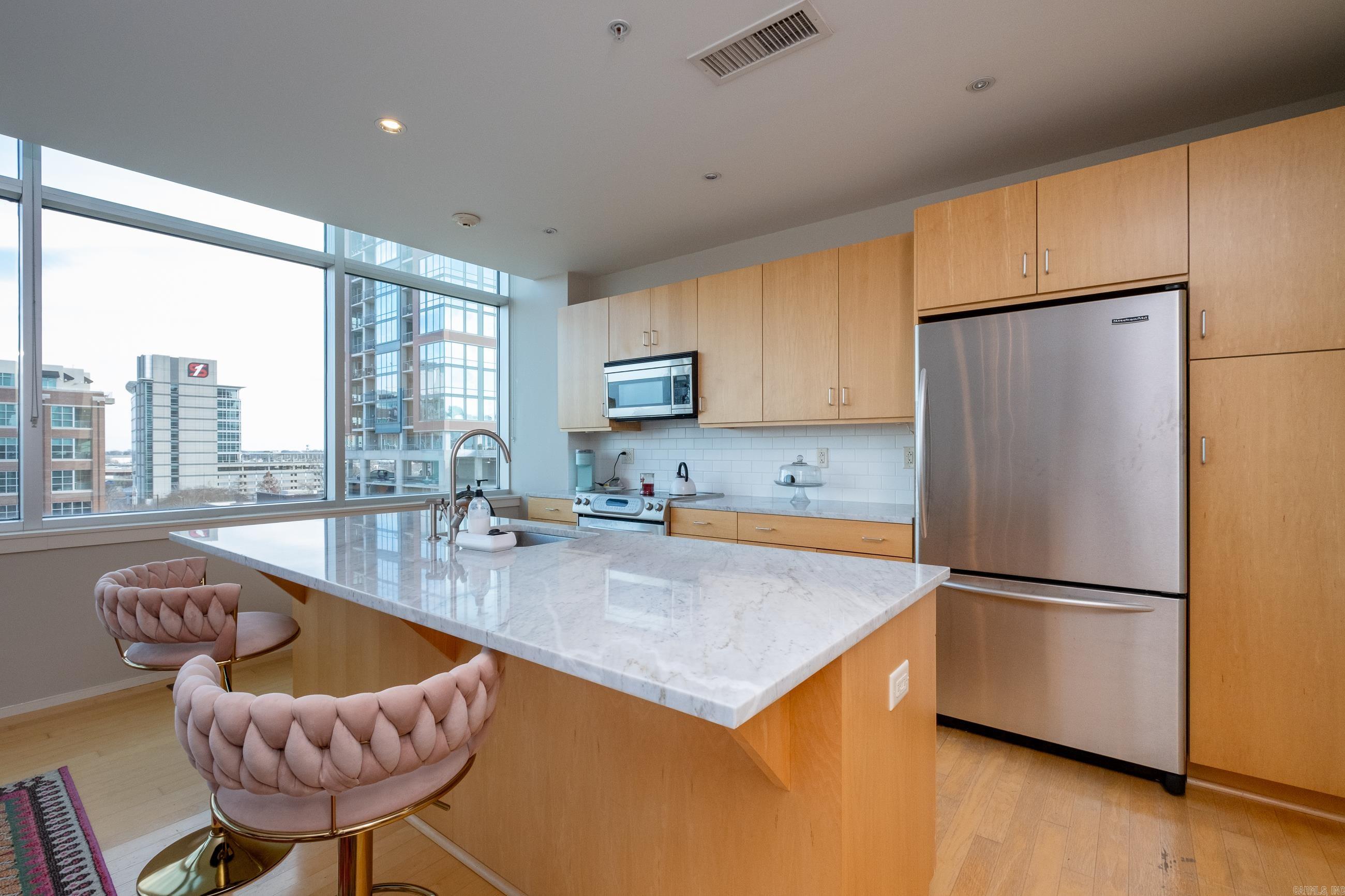 300 THIRD HPR - Residential