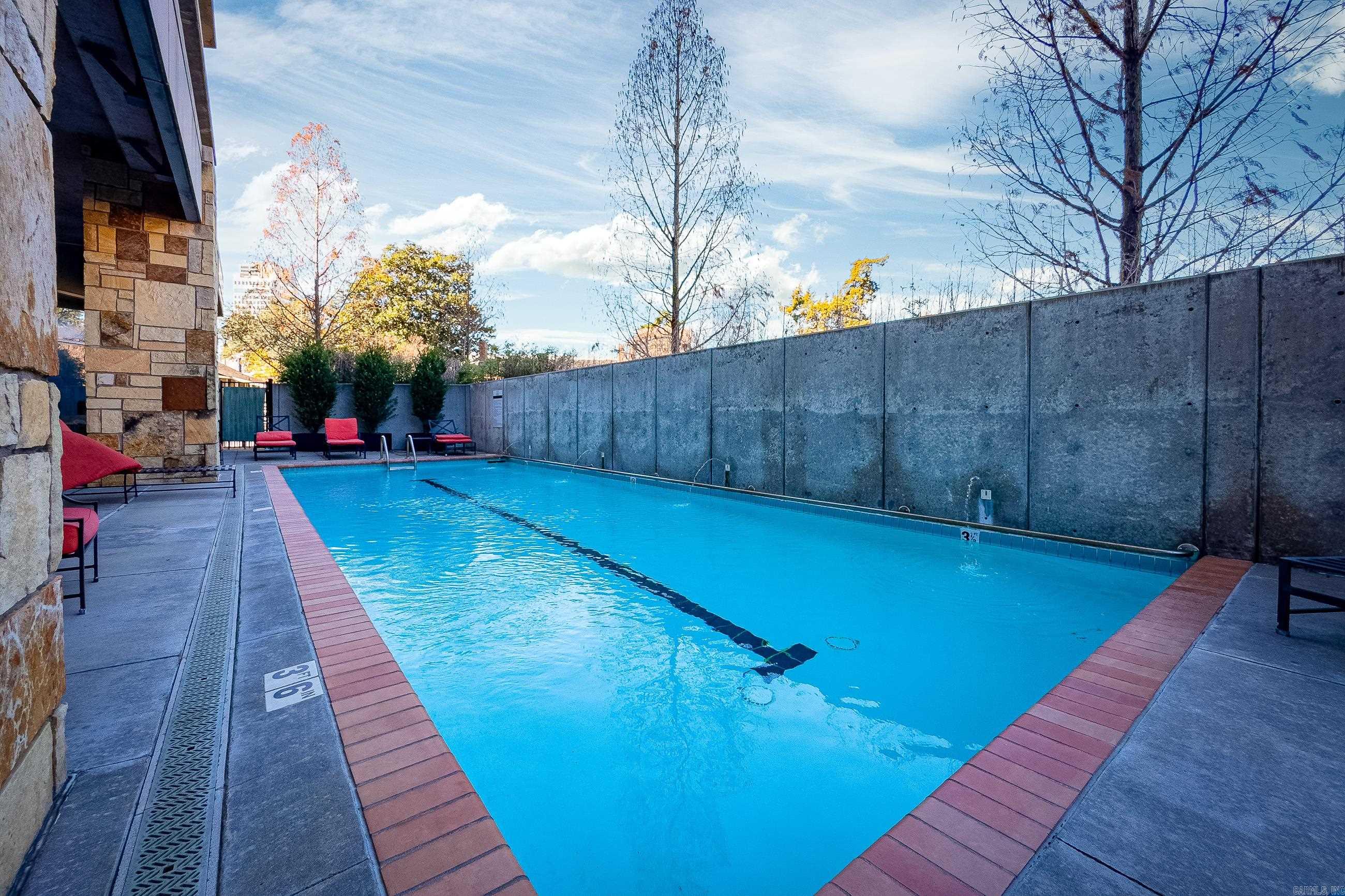 300 THIRD HPR - Residential