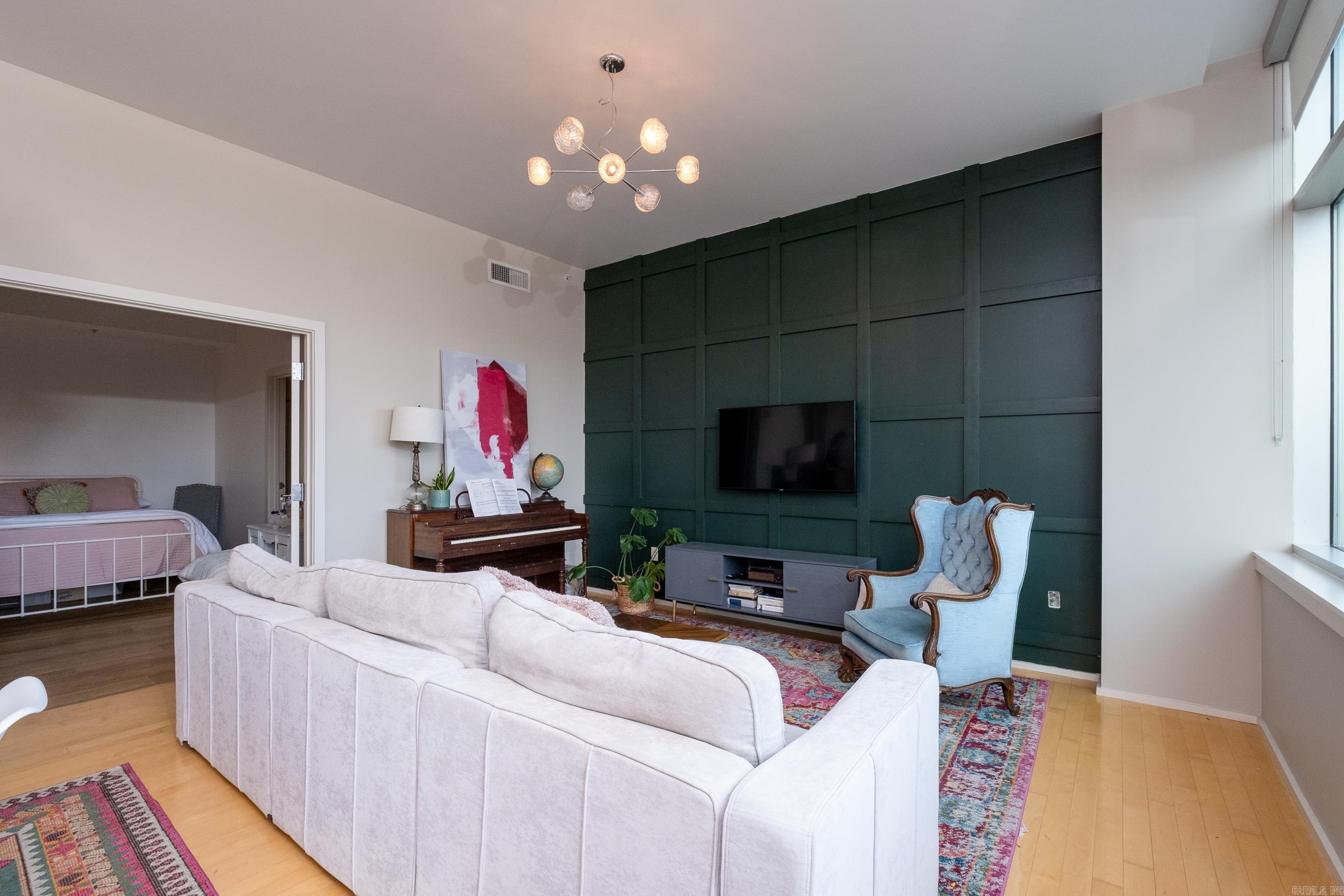 300 THIRD HPR - Residential