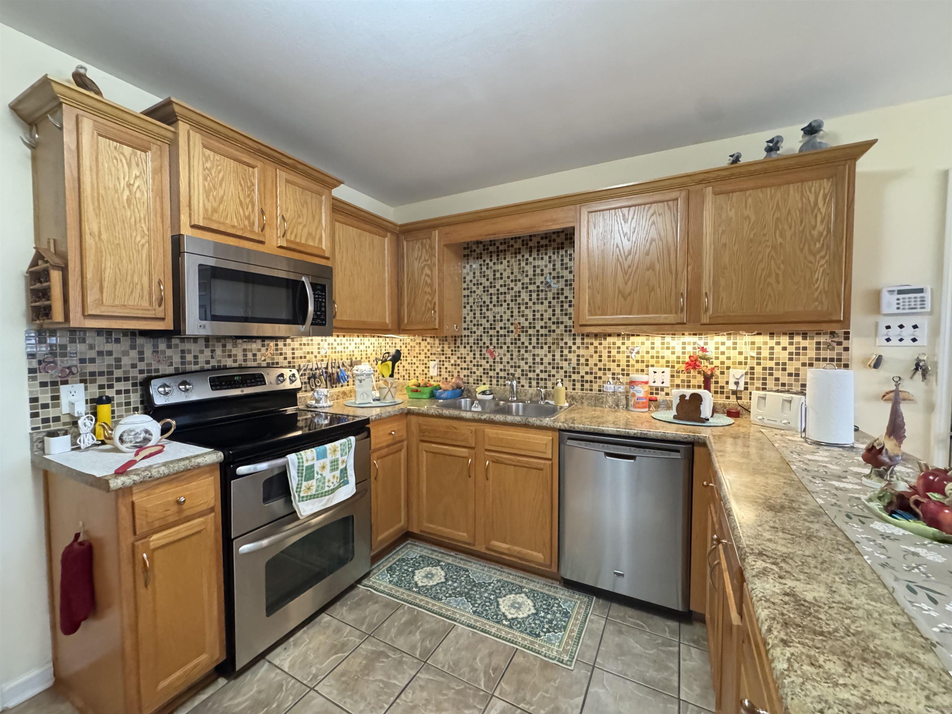 CLOVERDALE - Residential