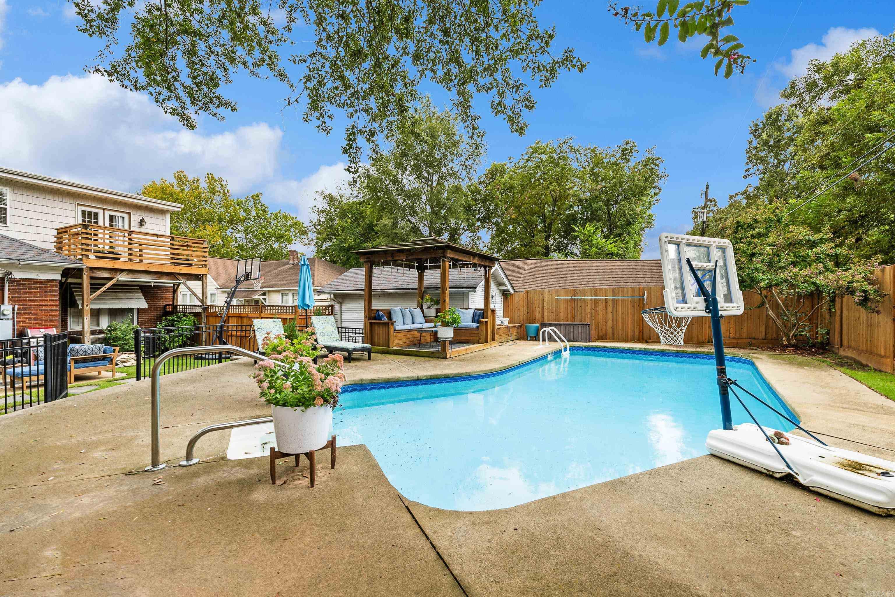 PARK HILL - Residential