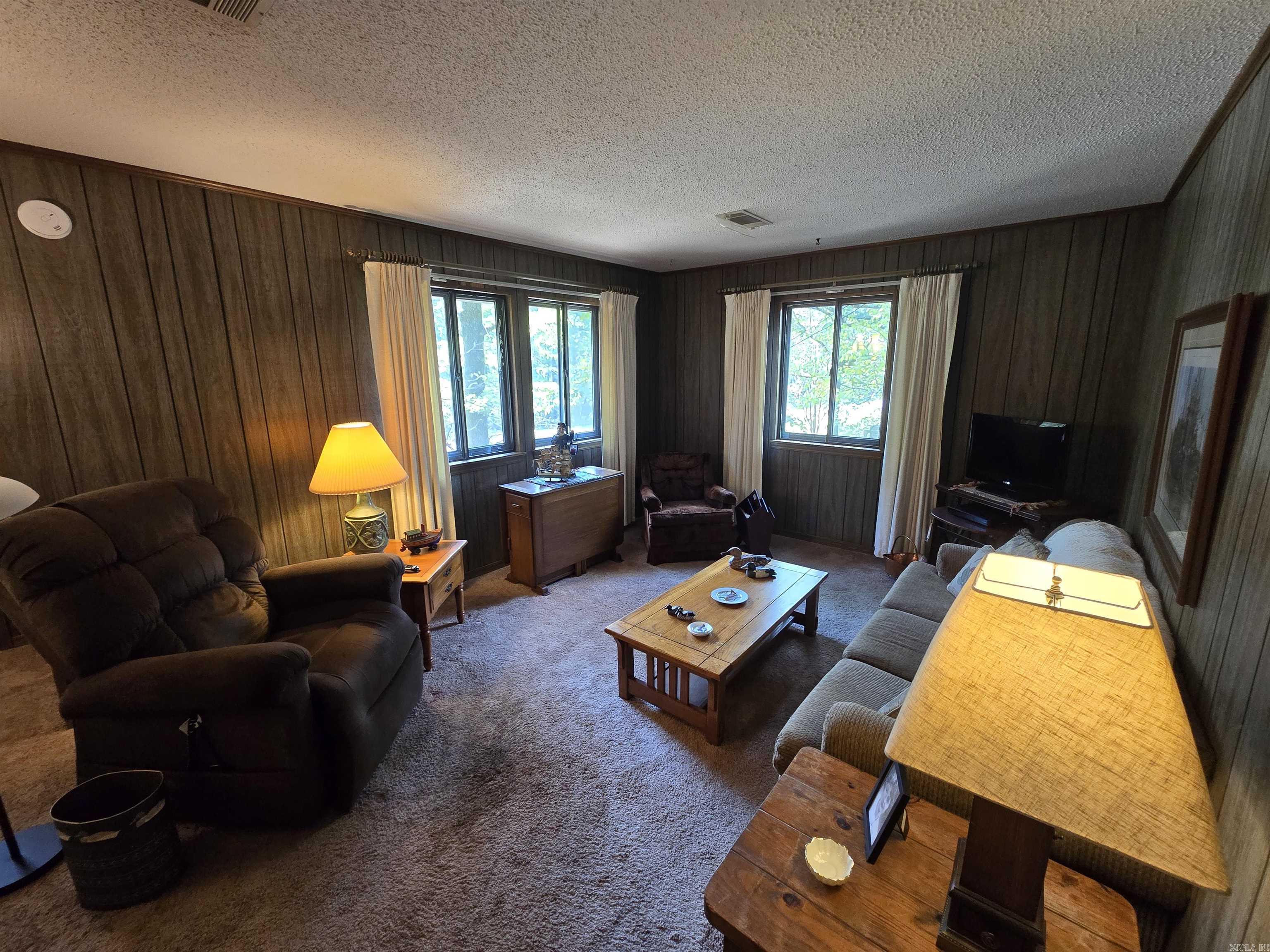 CHELSEA GLADE - Residential