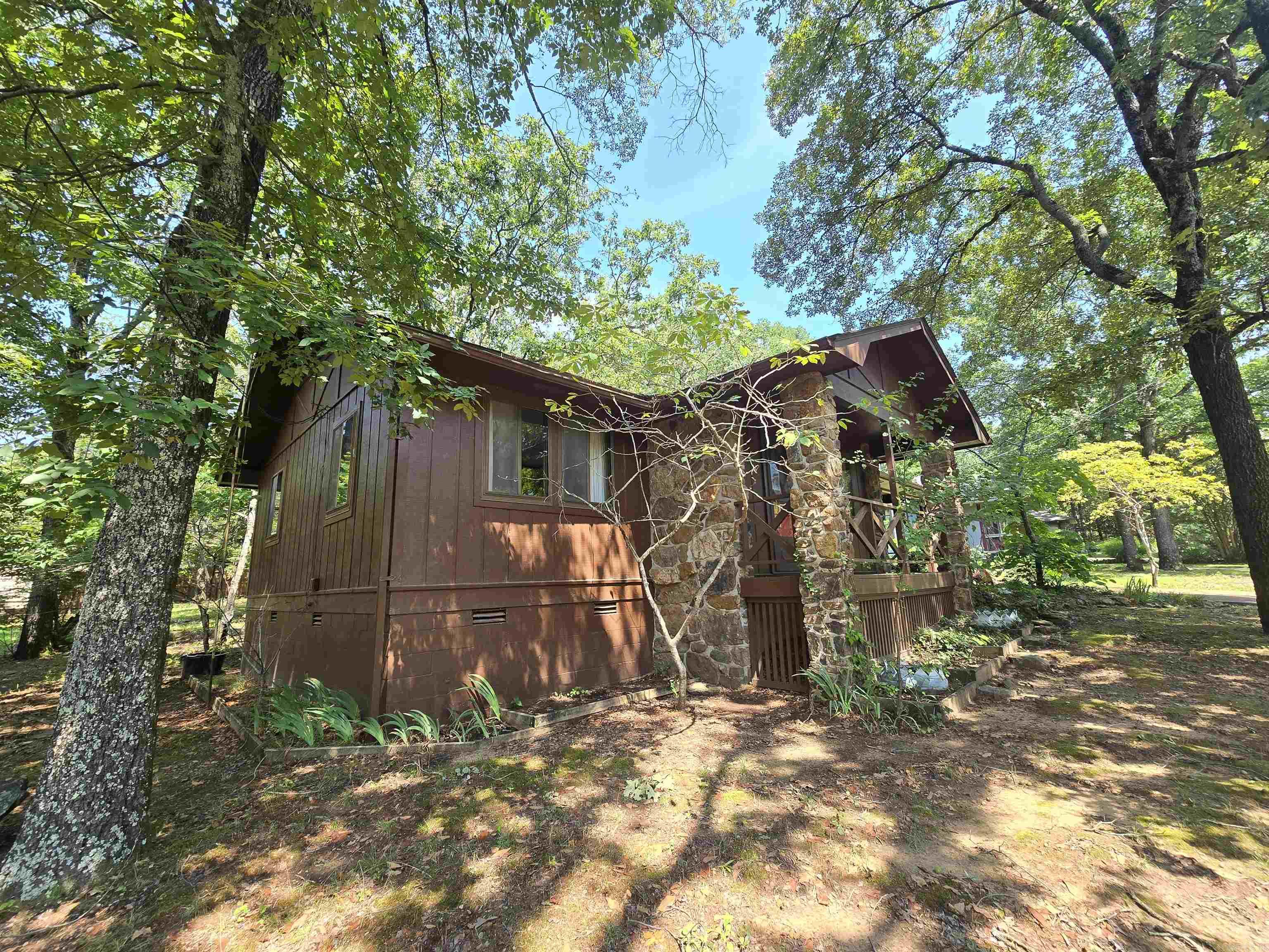 CHELSEA GLADE - Residential