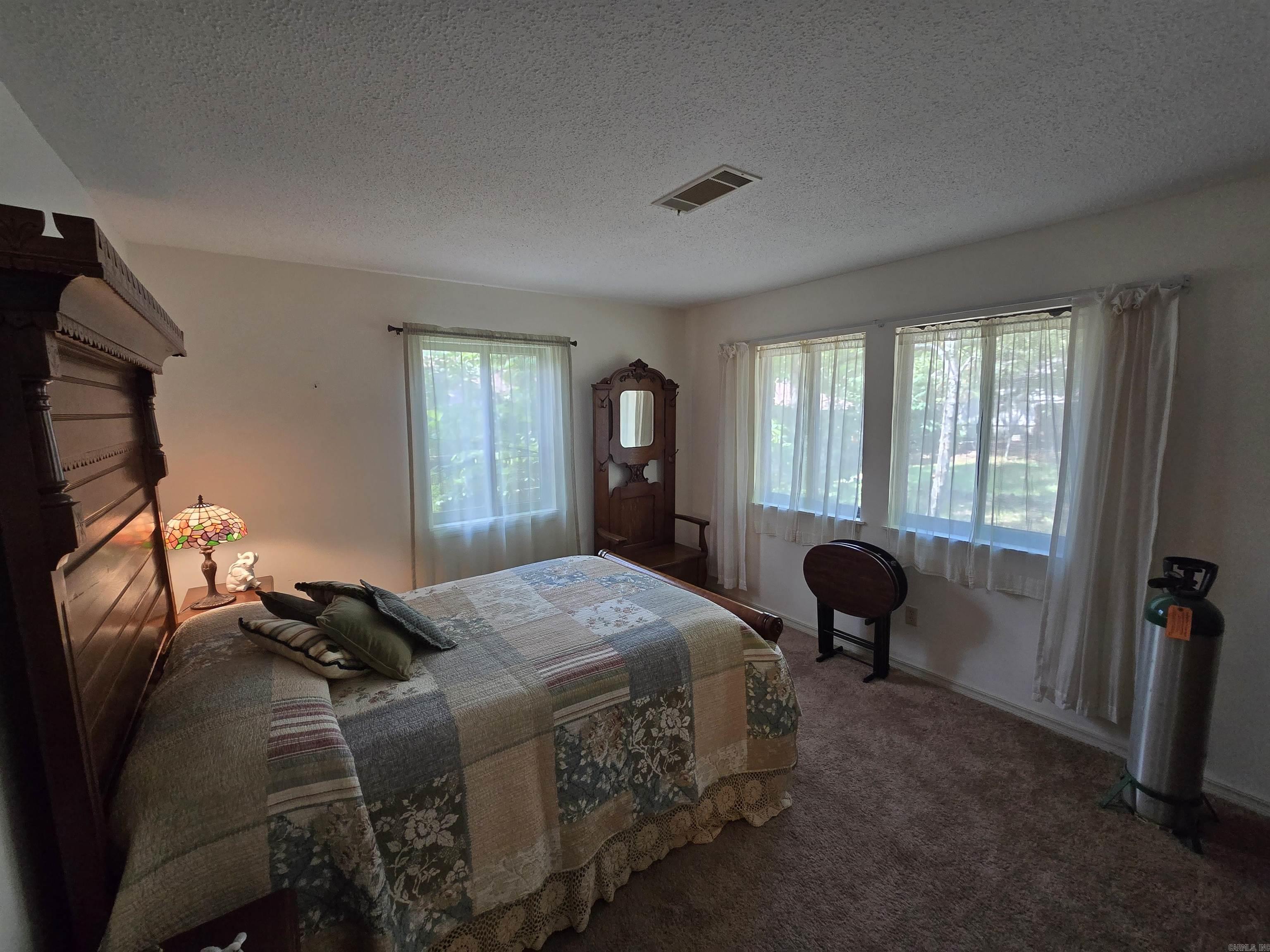 CHELSEA GLADE - Residential