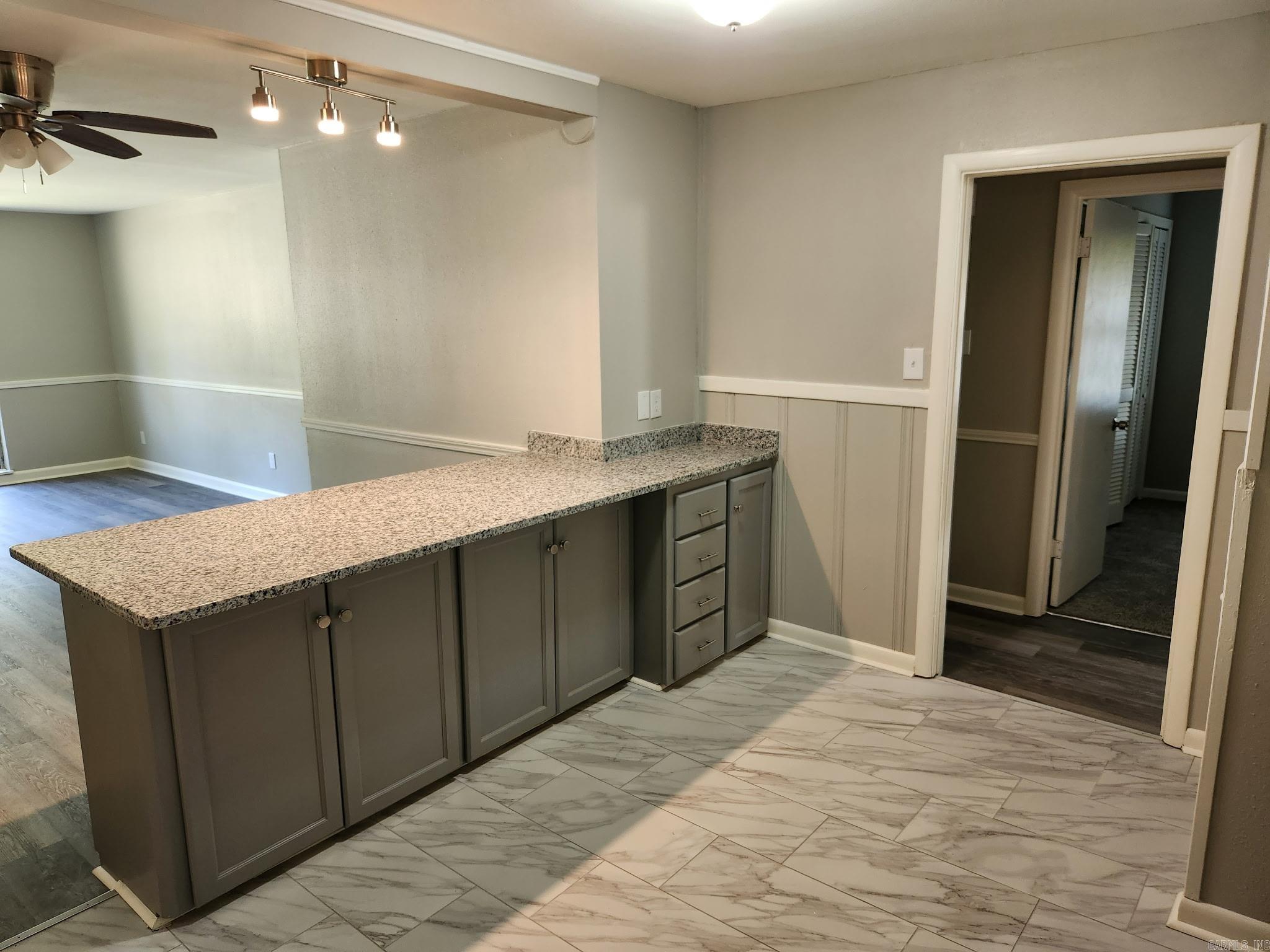 THOMPSON ADDN - Residential