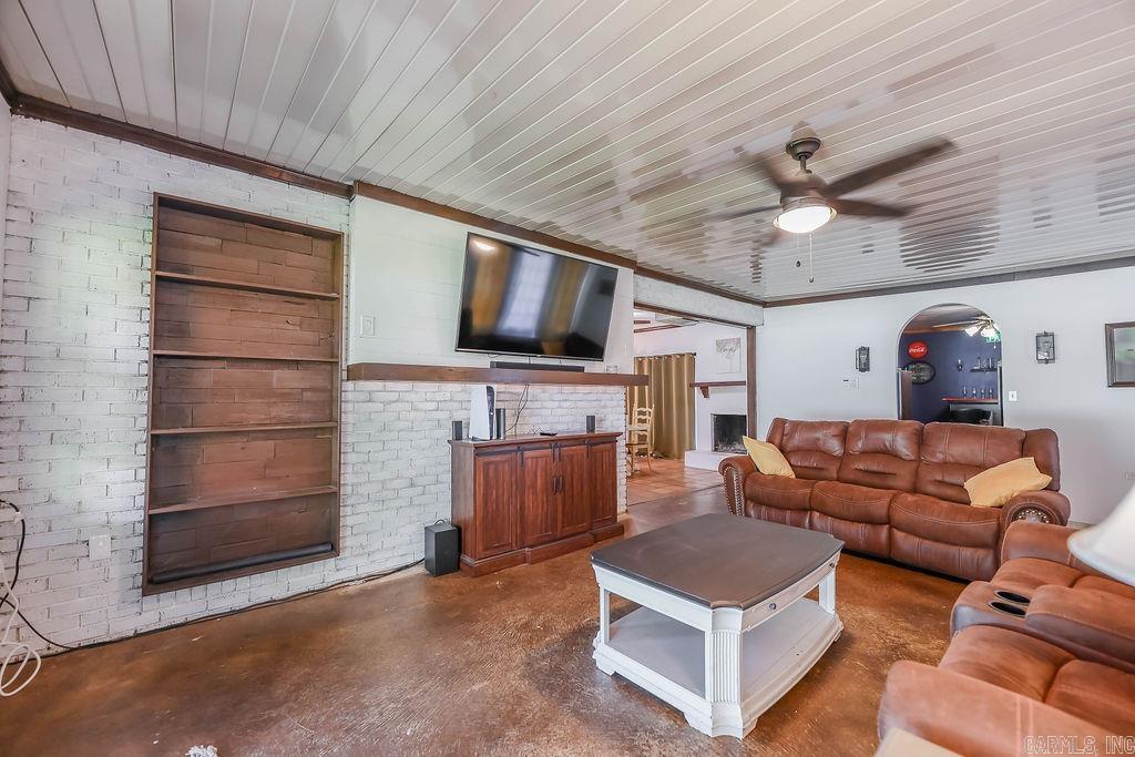 TENNYSON - Residential