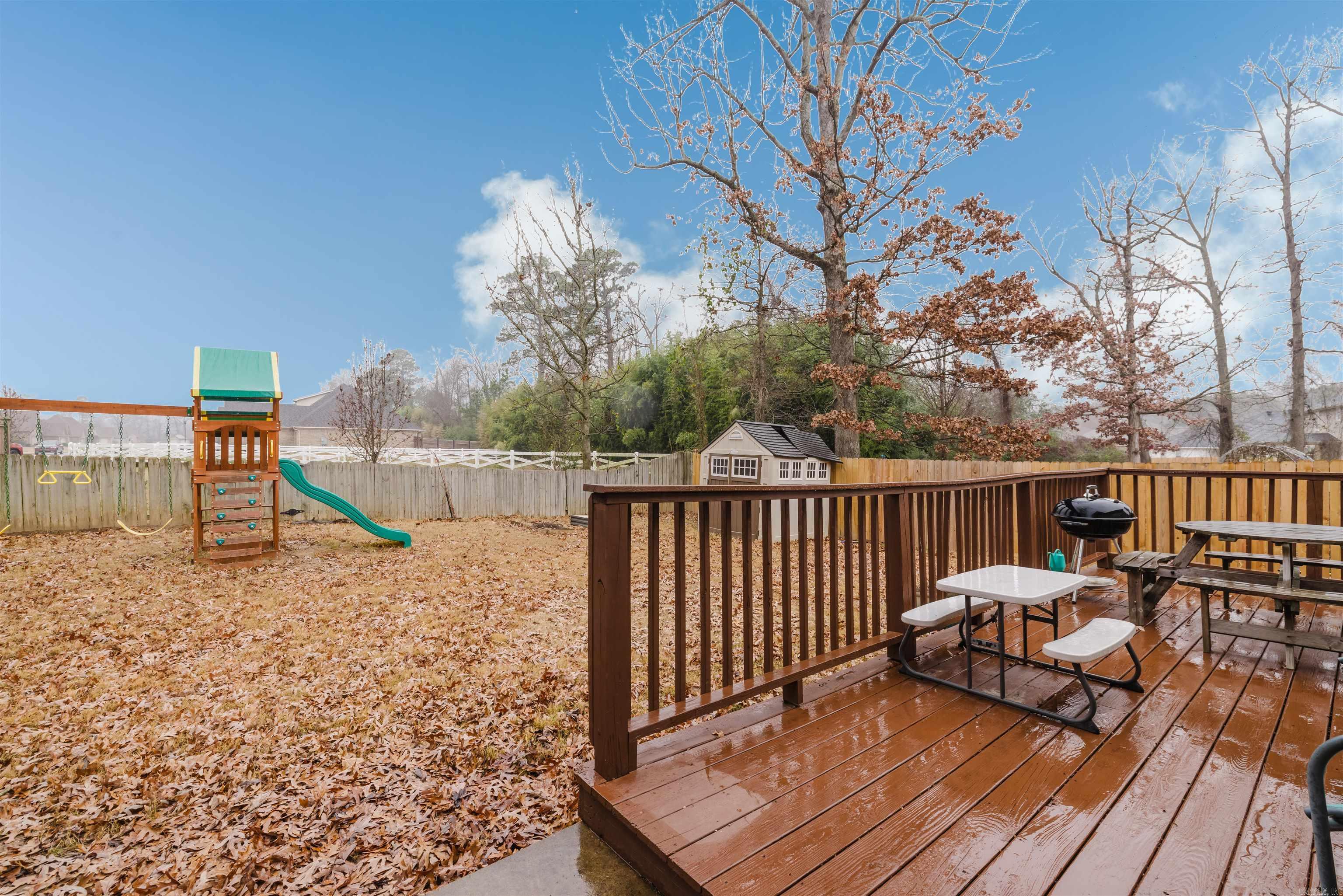 EMERALD VALLEY - Residential