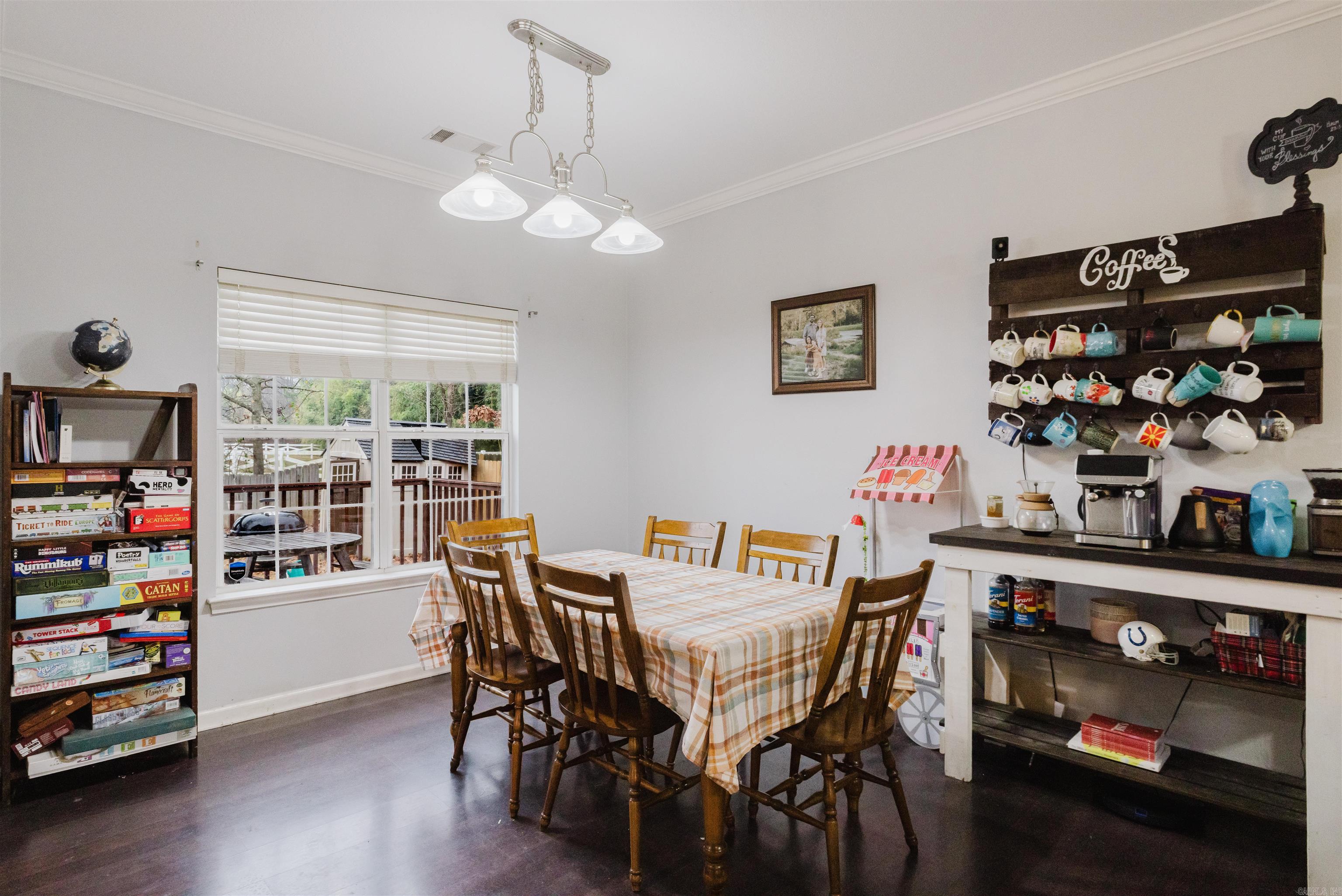 EMERALD VALLEY - Residential