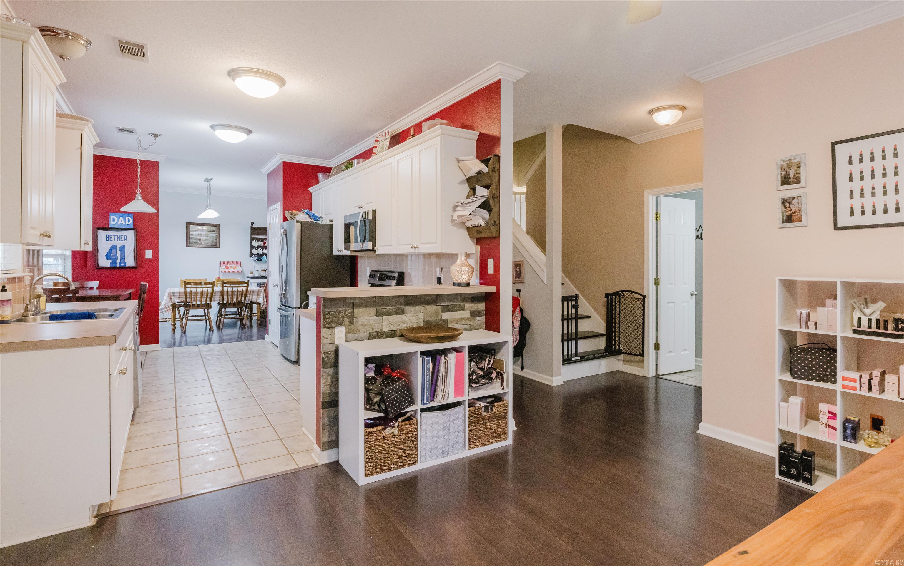 EMERALD VALLEY - Residential