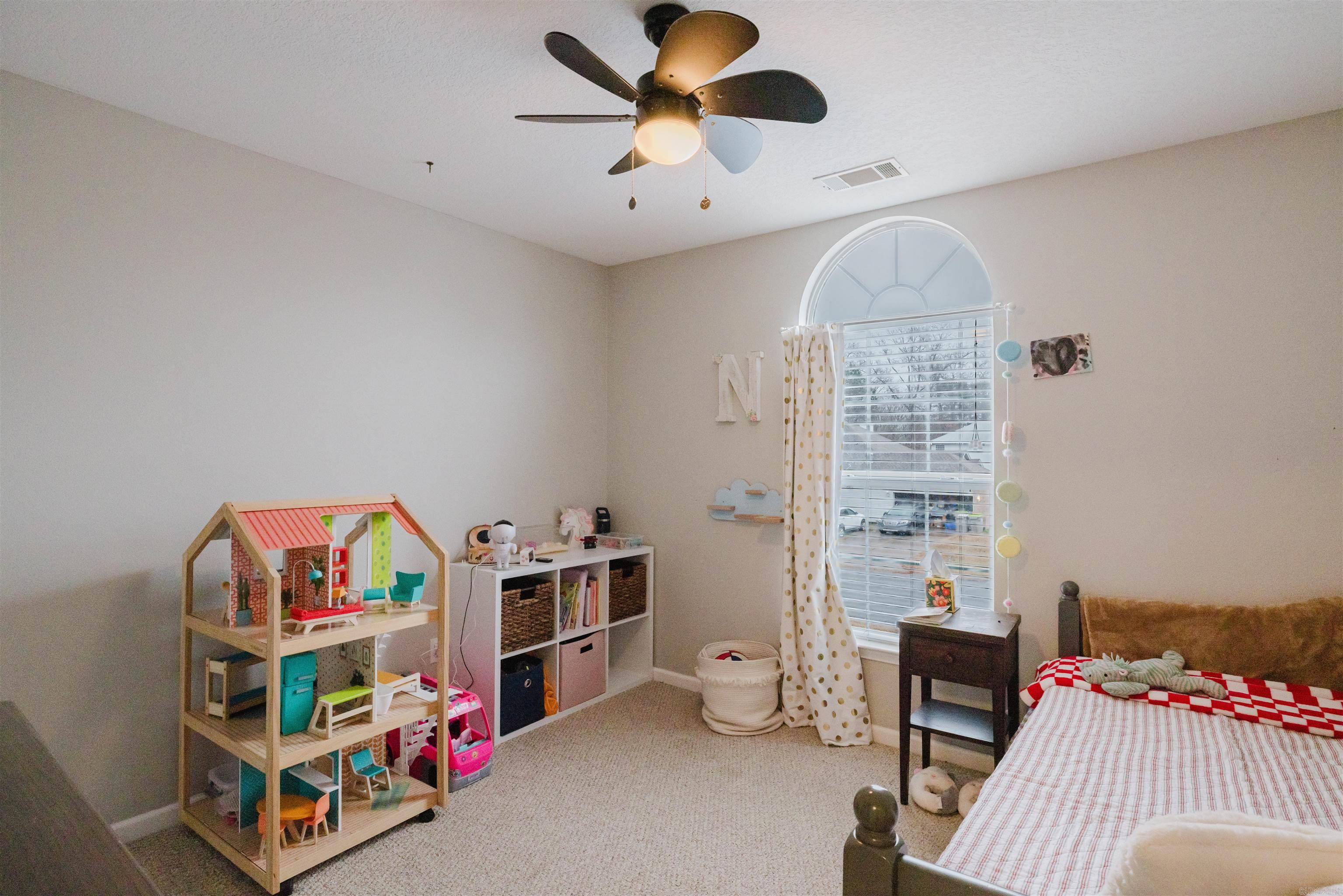 EMERALD VALLEY - Residential