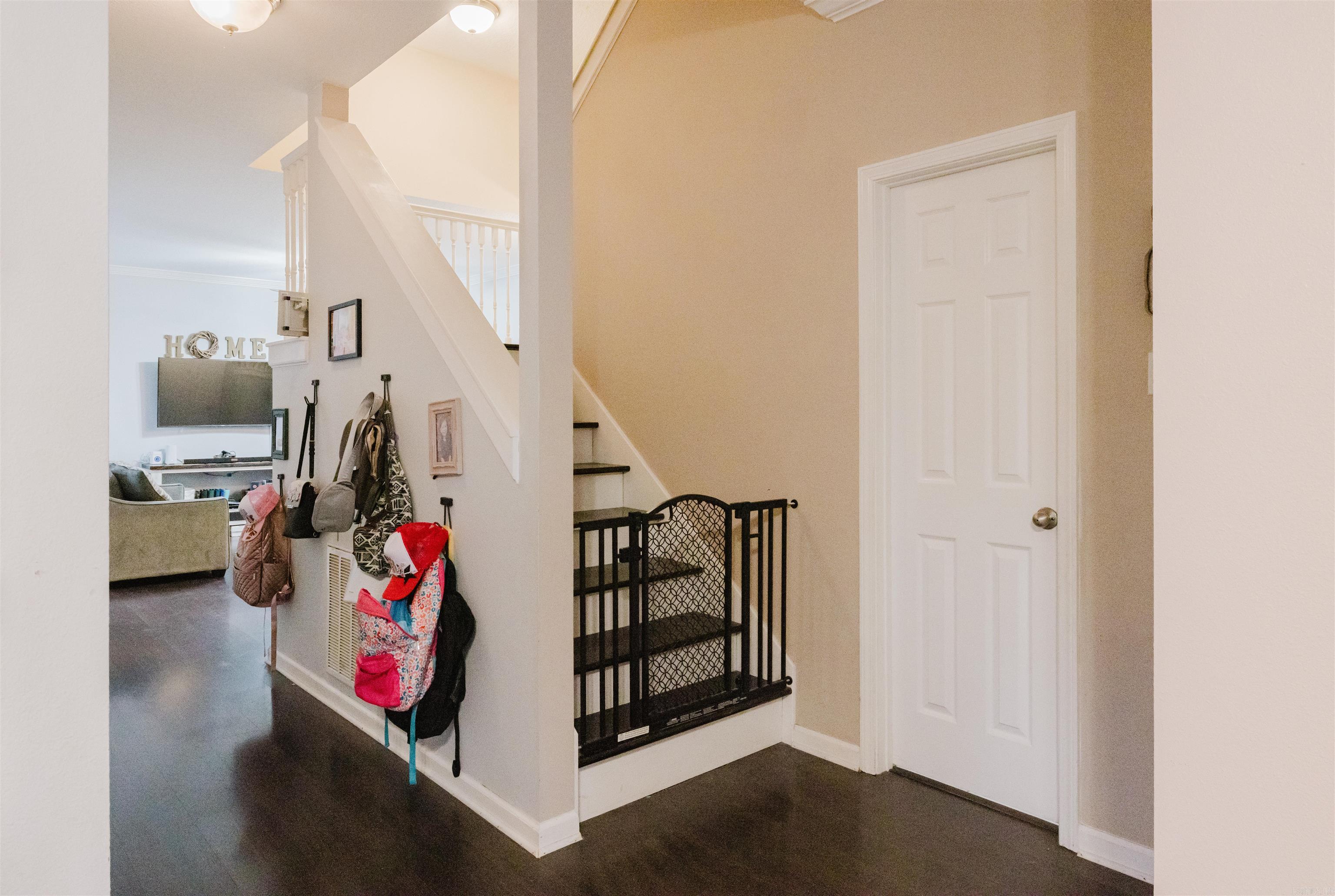 EMERALD VALLEY - Residential