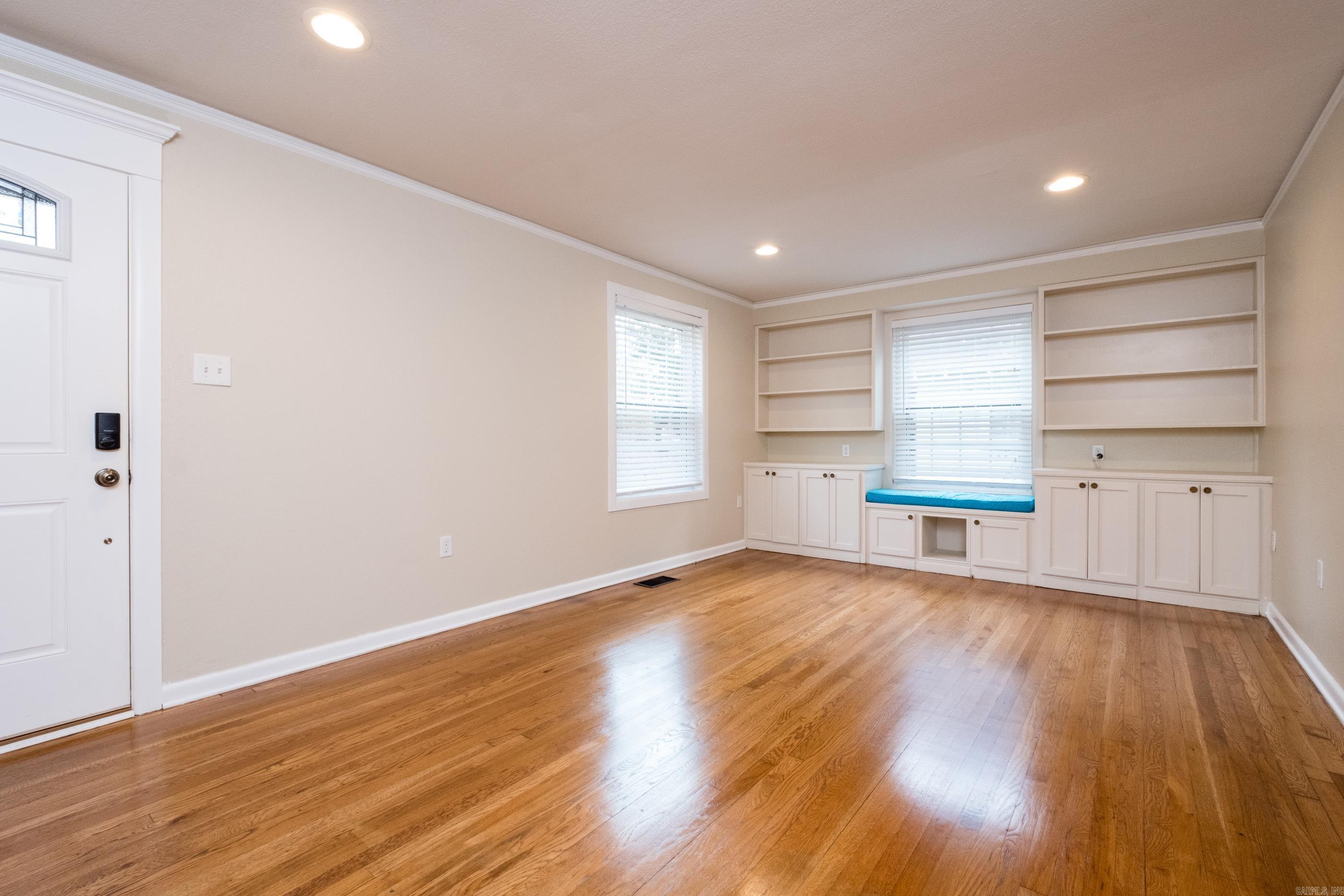 HOLLENBERG - Residential