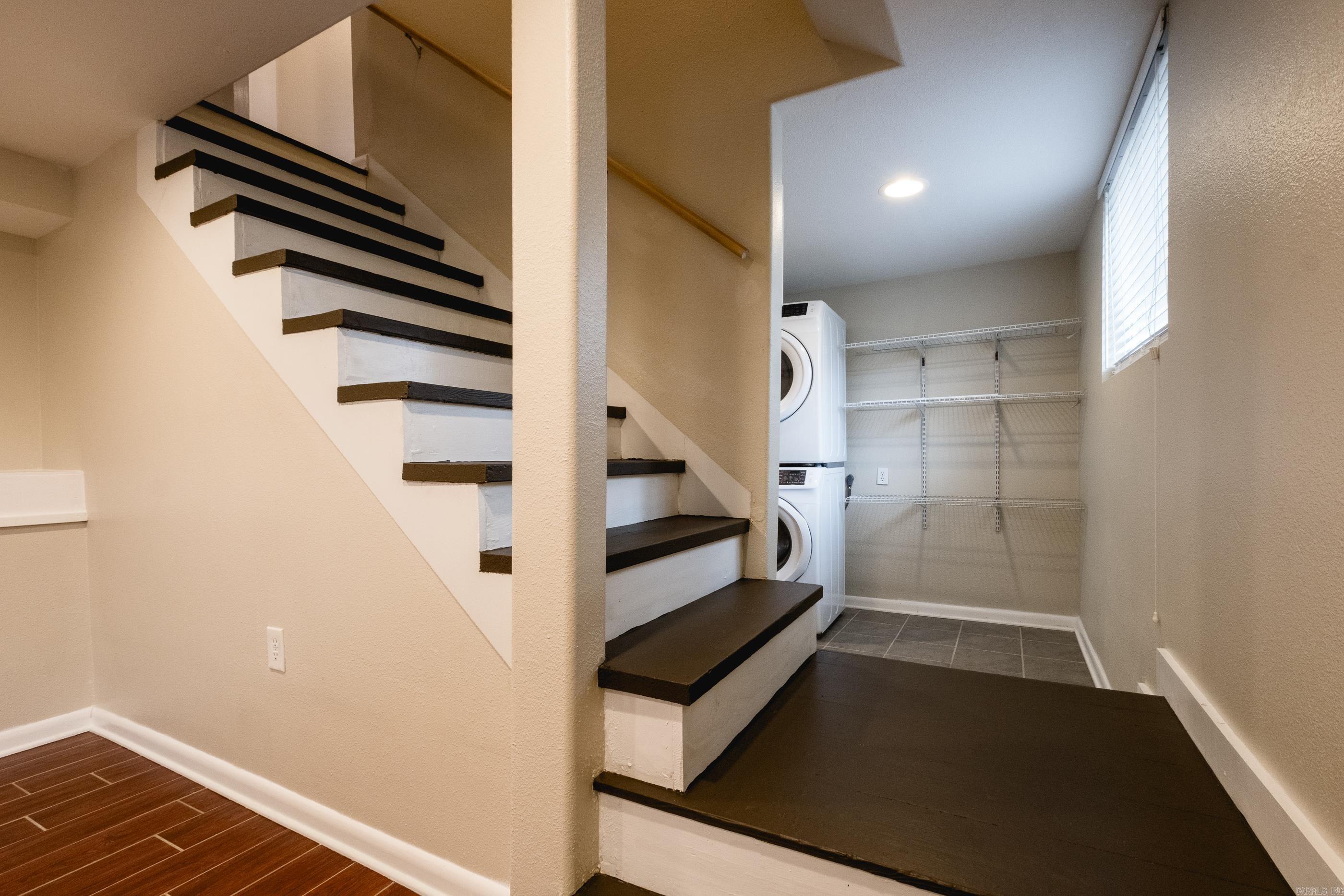 HOLLENBERG - Residential