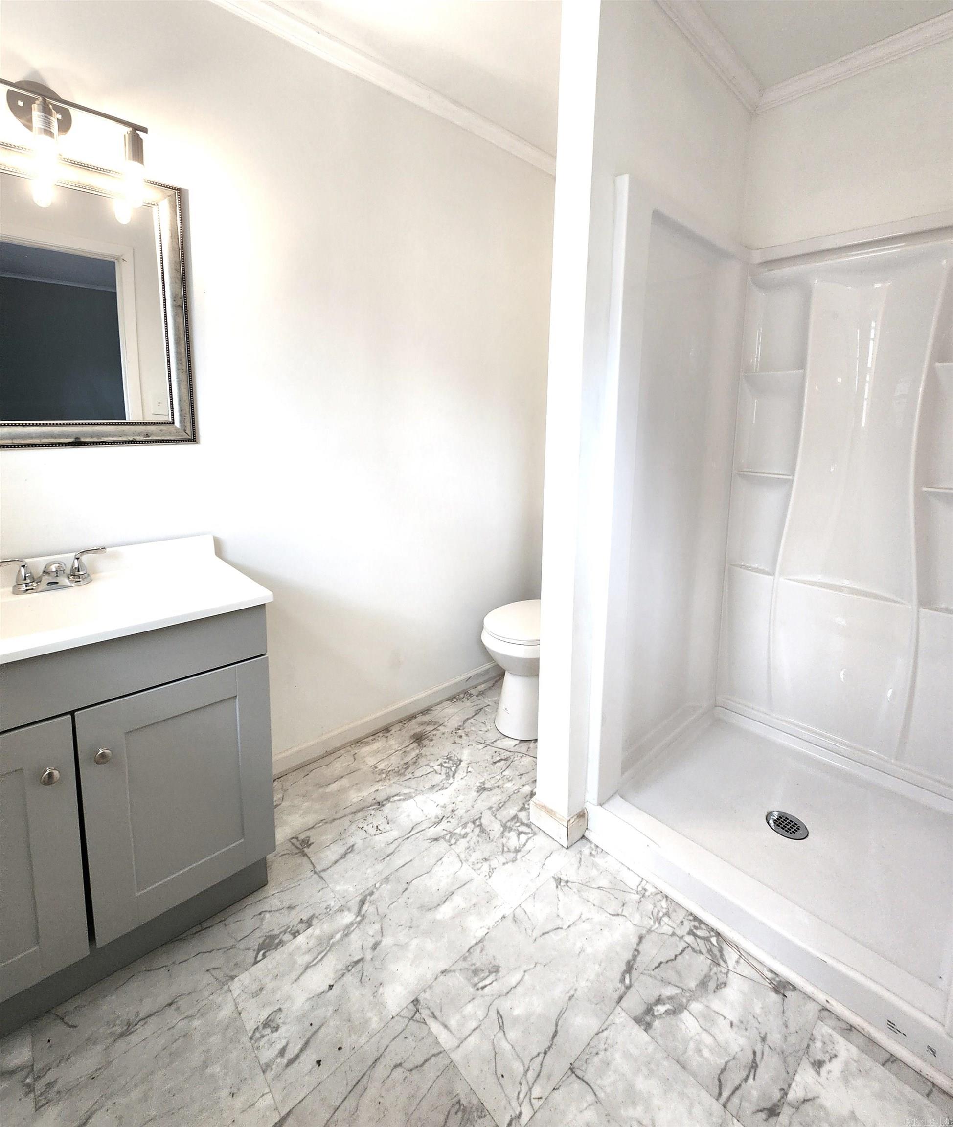 COUNTRY CLUB TERRACE - Residential