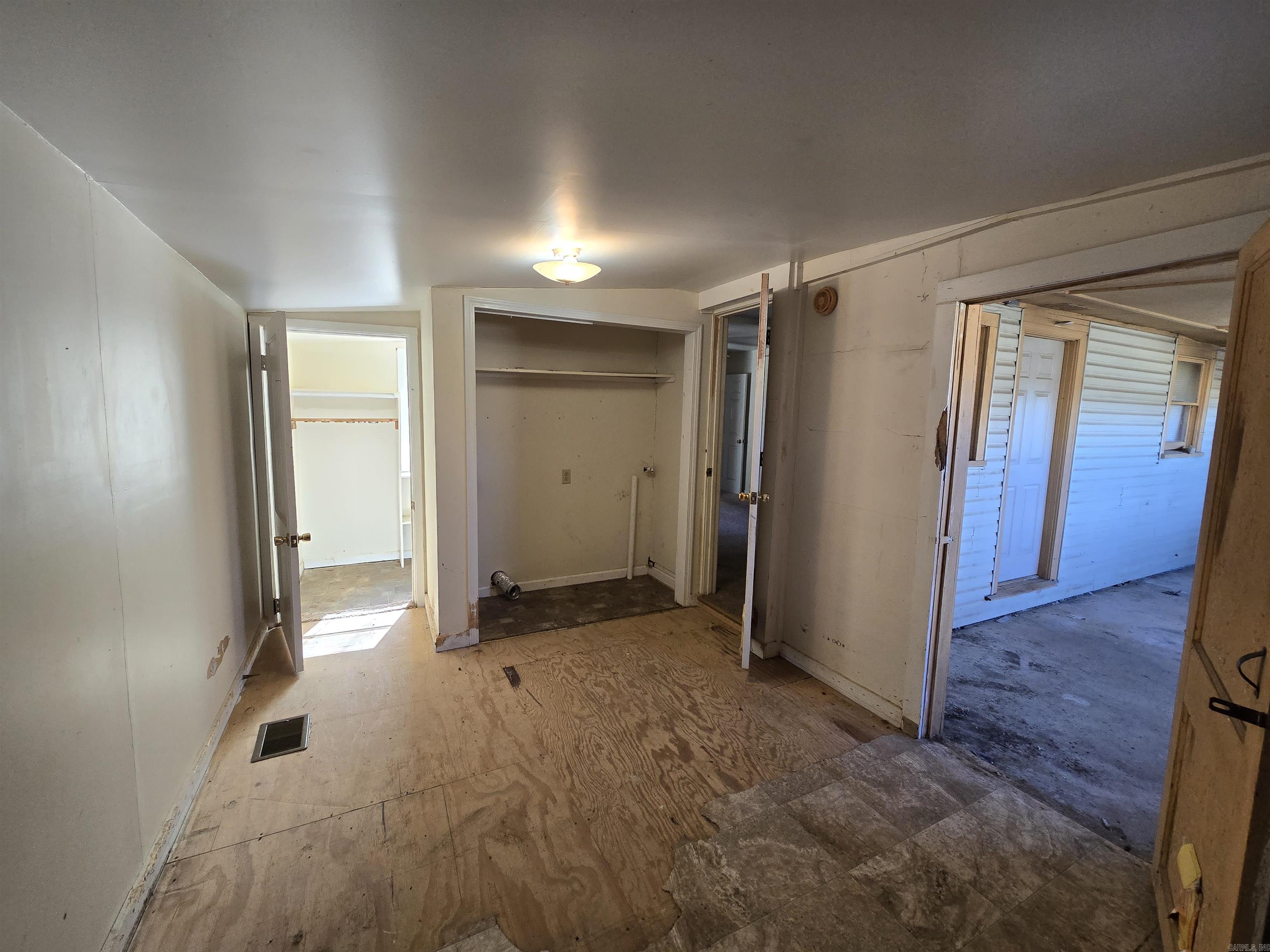 Metes & Bounds - Residential