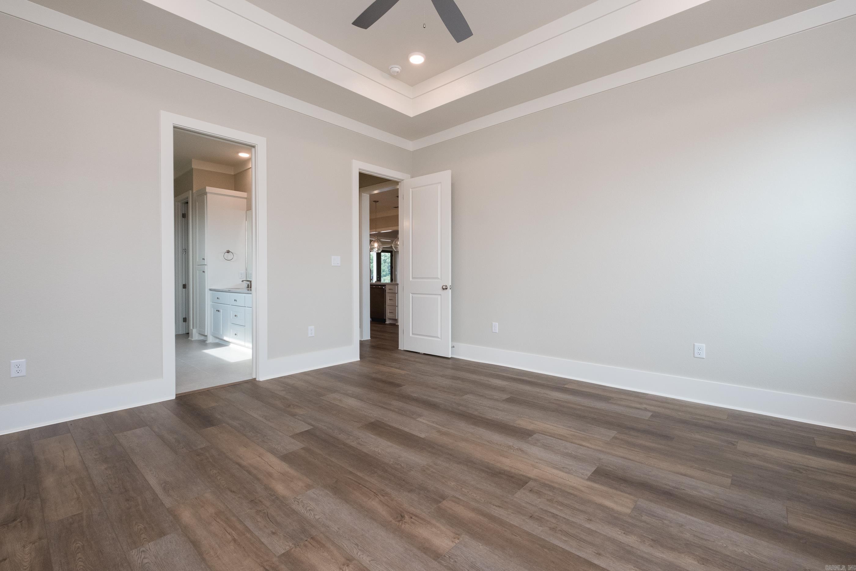 COUNTRY CLUB OF ARK THE - Residential