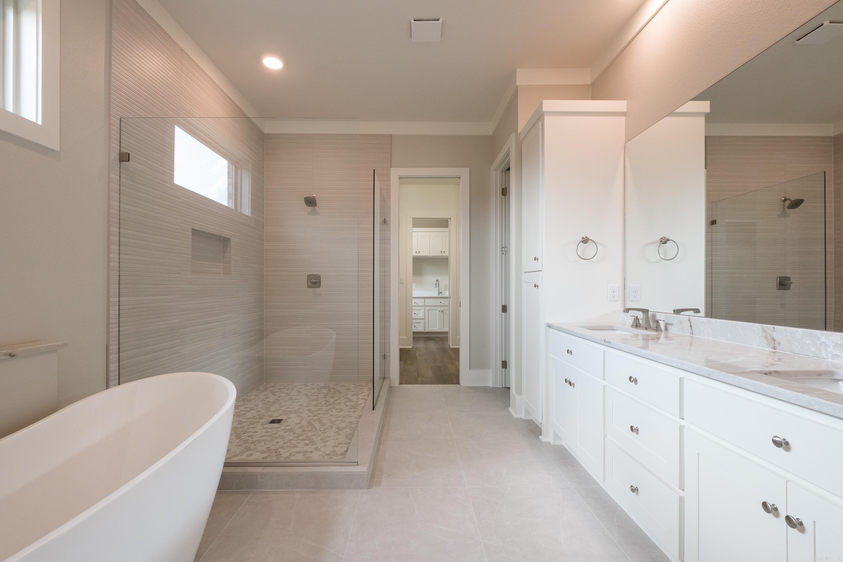 COUNTRY CLUB OF ARK THE - Residential