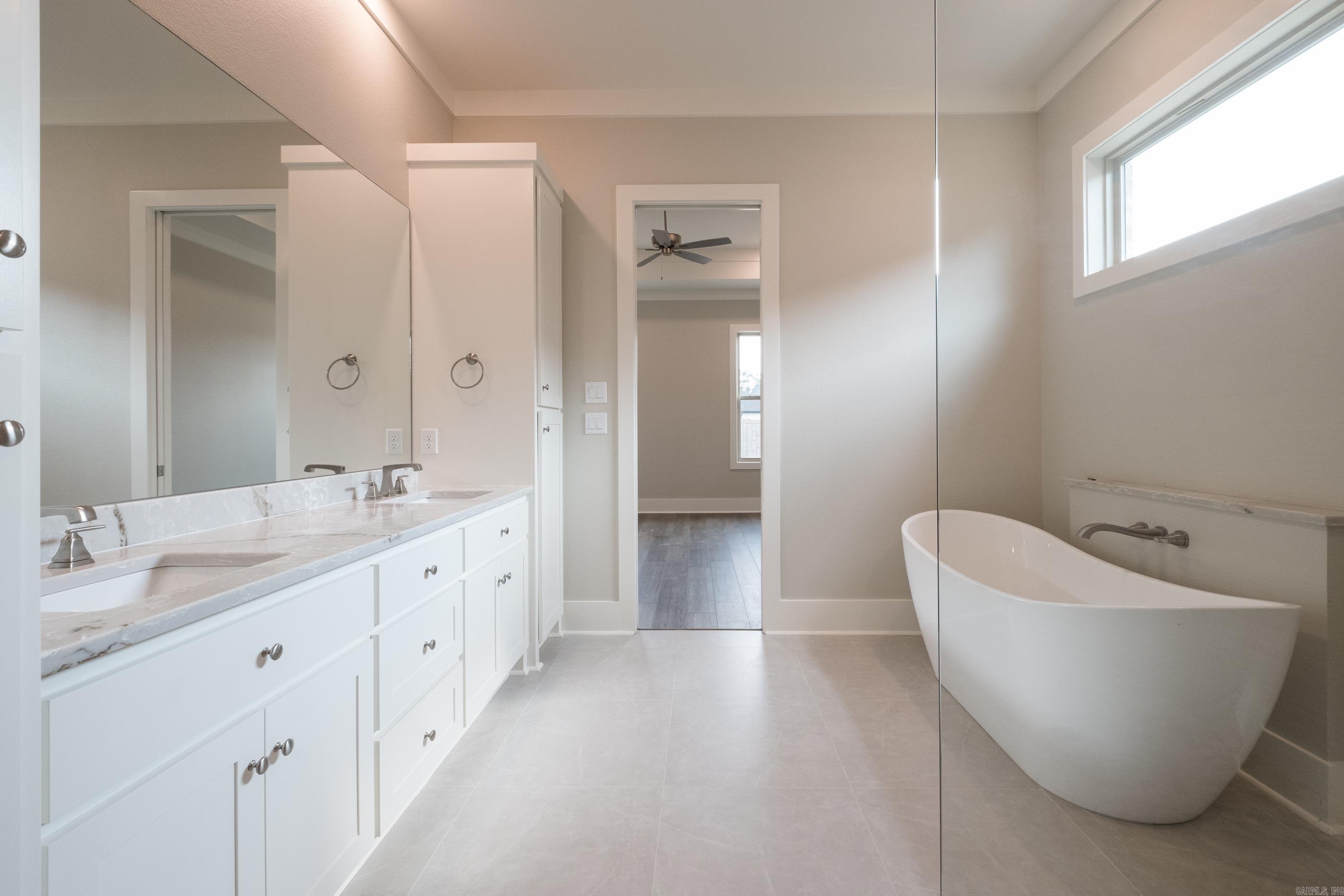 COUNTRY CLUB OF ARK THE - Residential