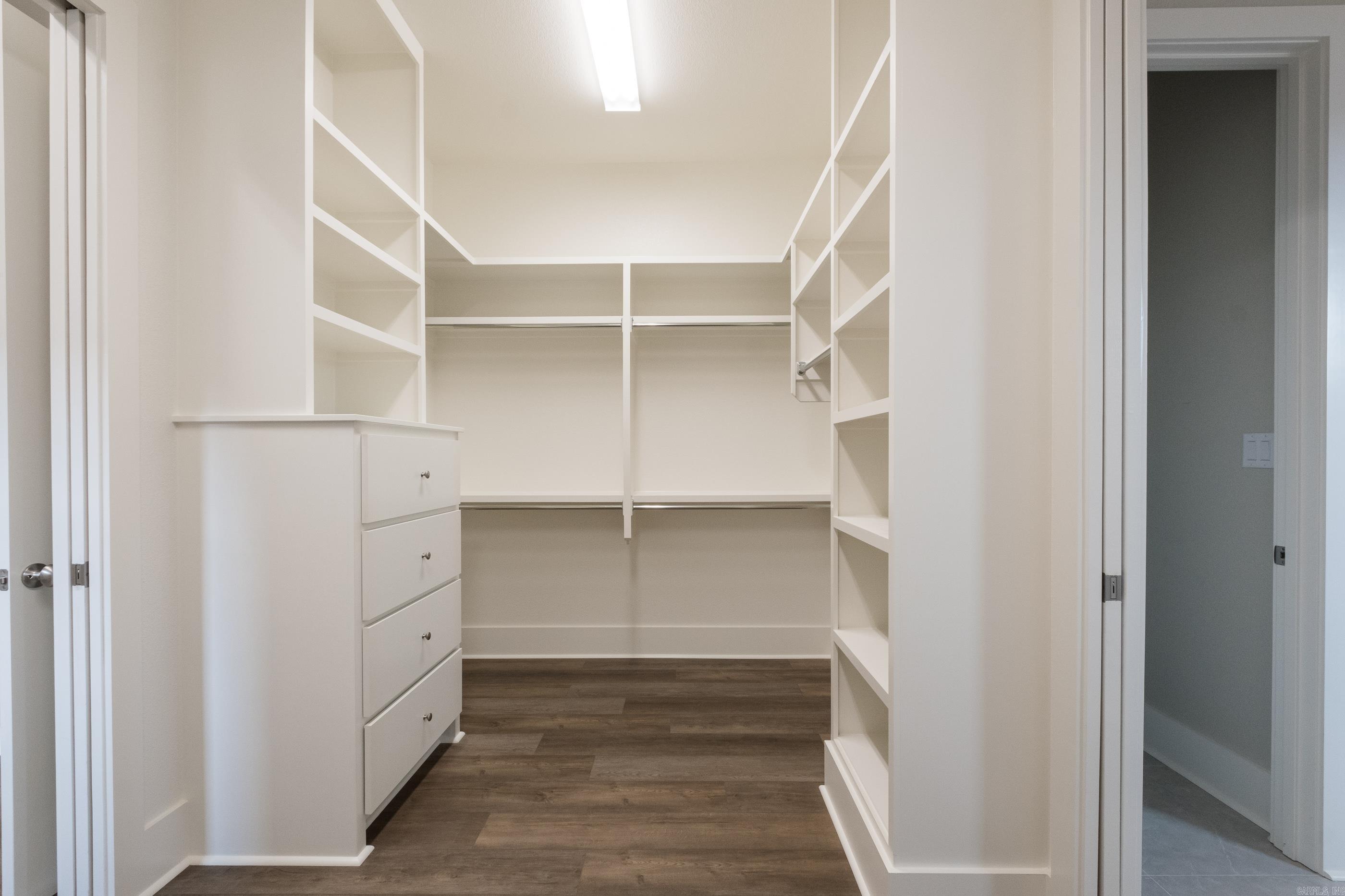 COUNTRY CLUB OF ARK THE - Residential