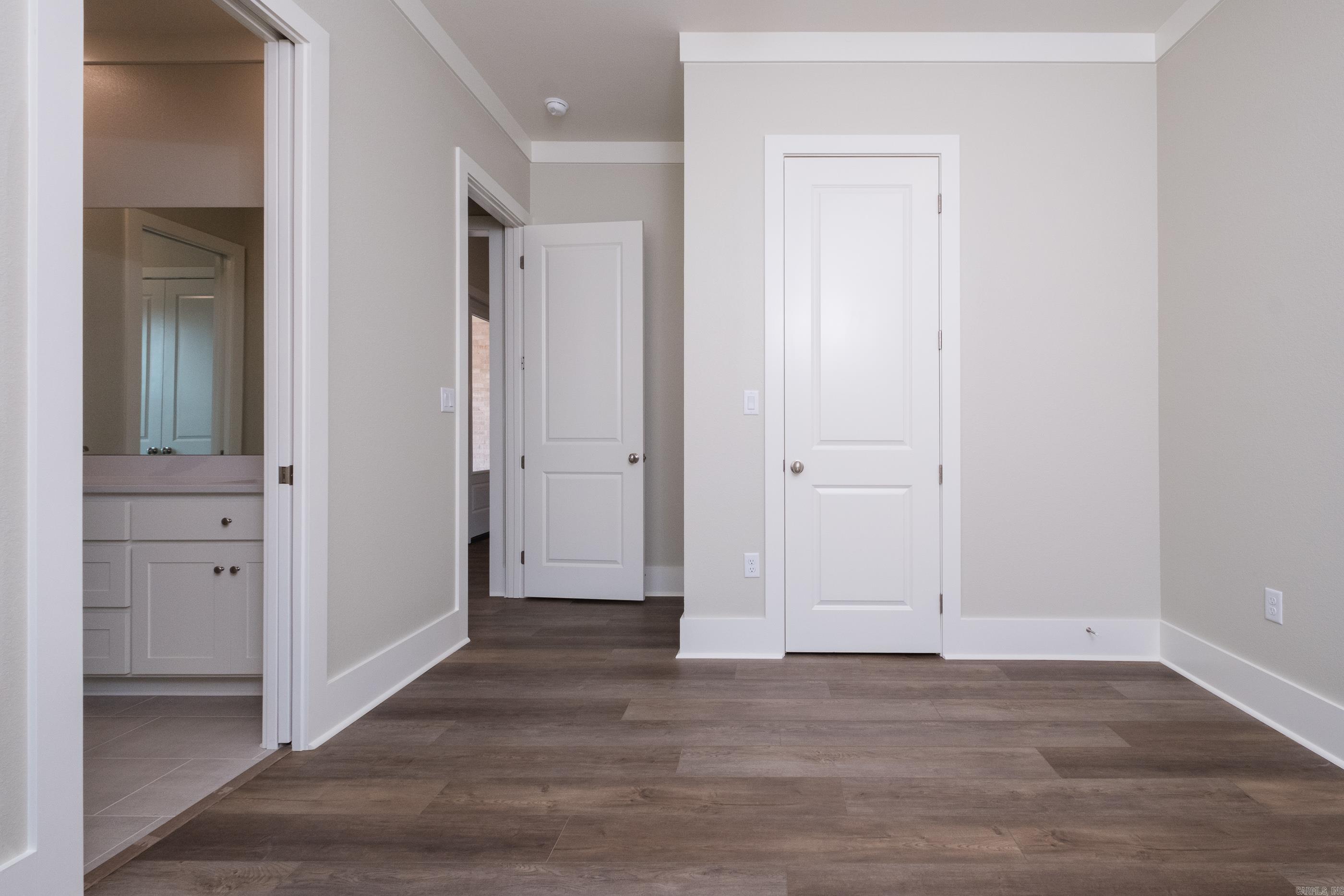 COUNTRY CLUB OF ARK THE - Residential