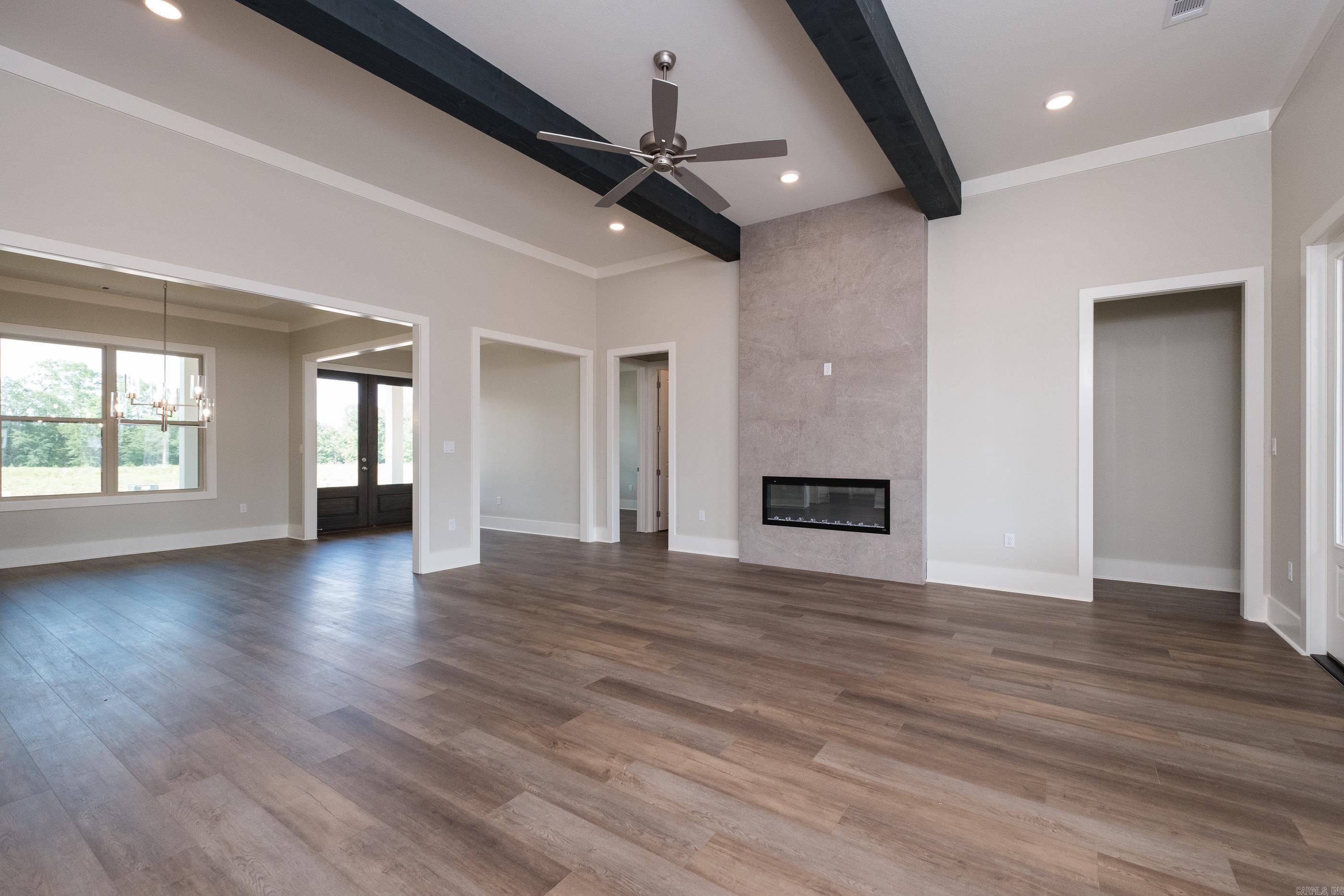 COUNTRY CLUB OF ARK THE - Residential