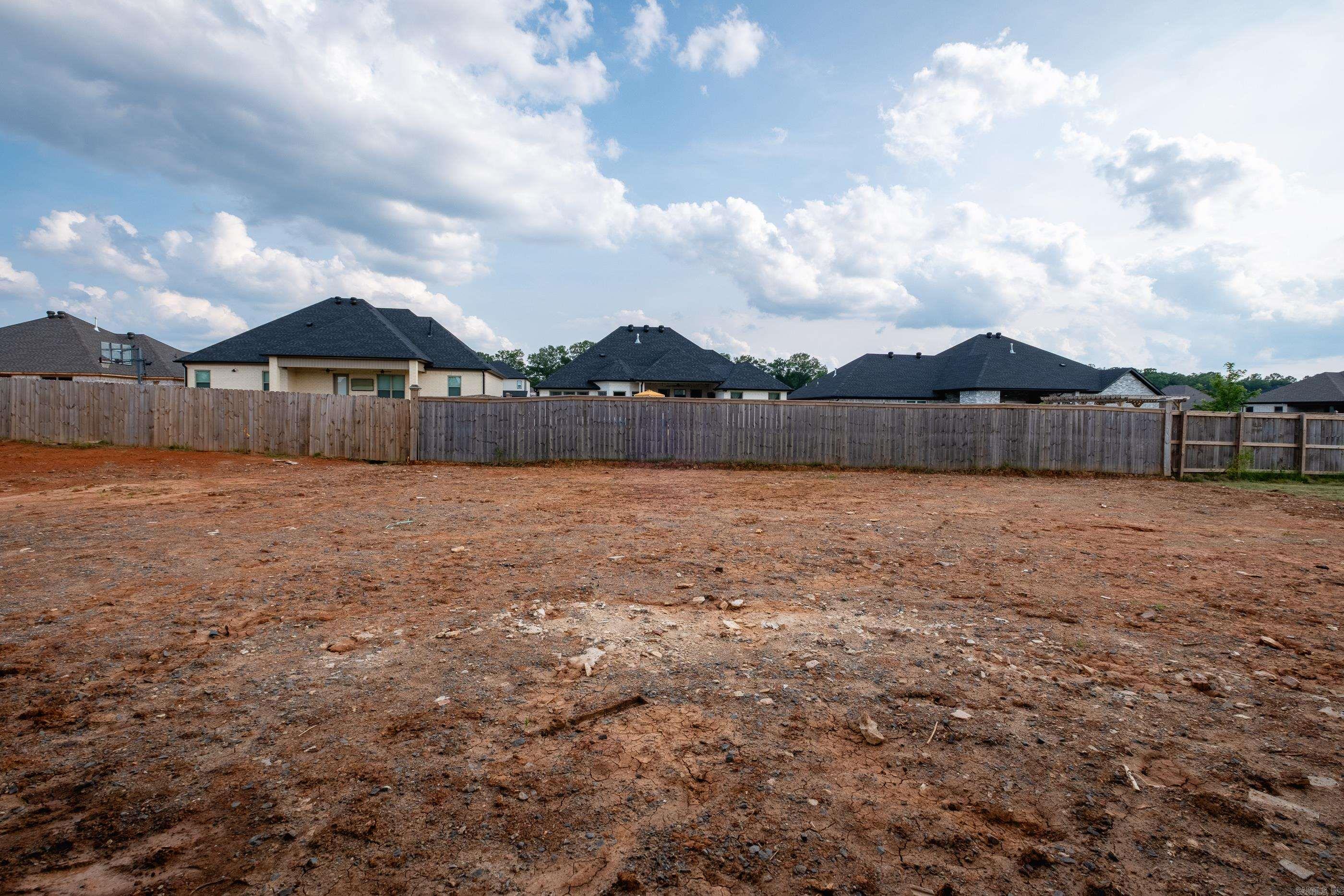 COUNTRY CLUB OF ARK THE - Residential