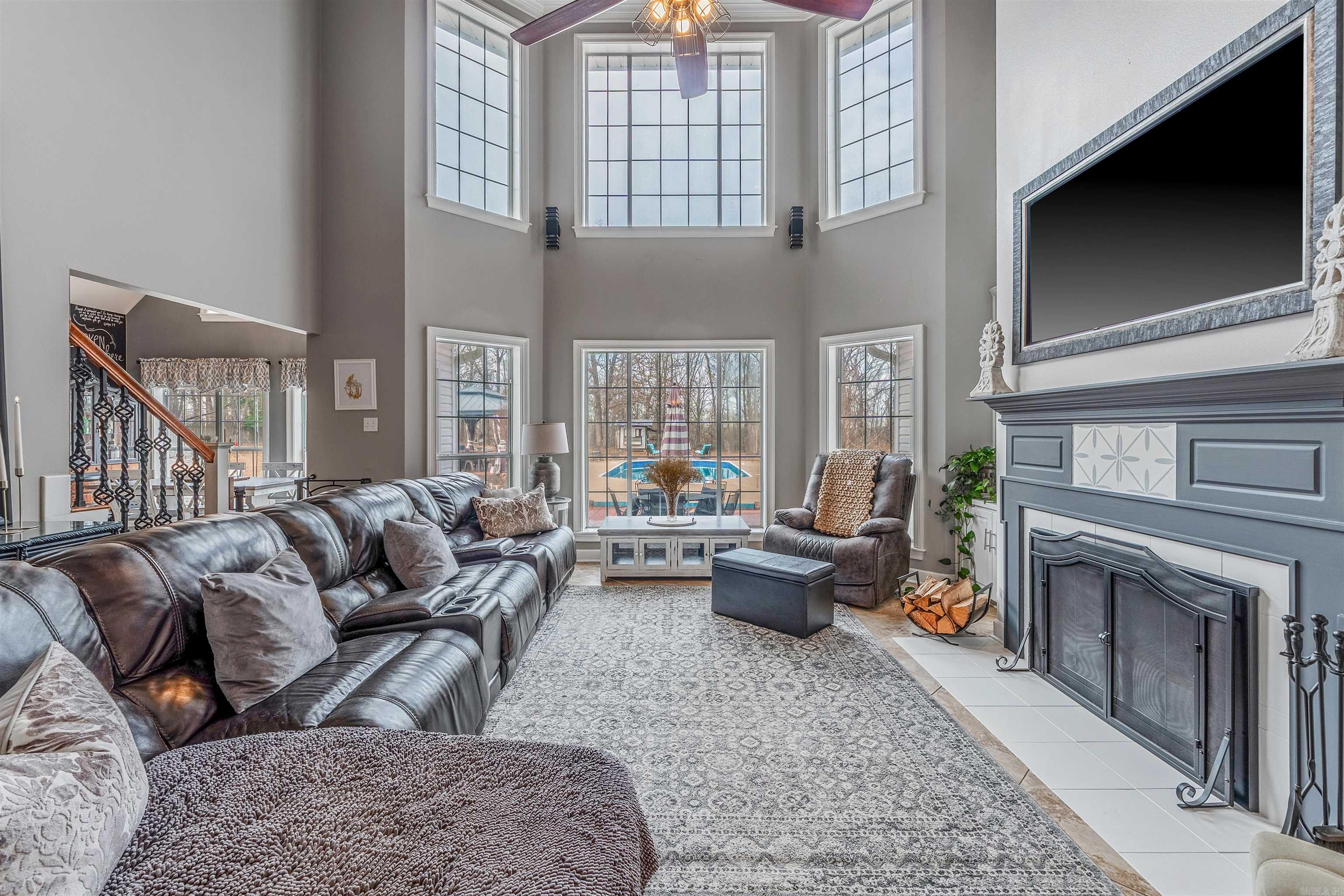 WOODMEADE - Residential