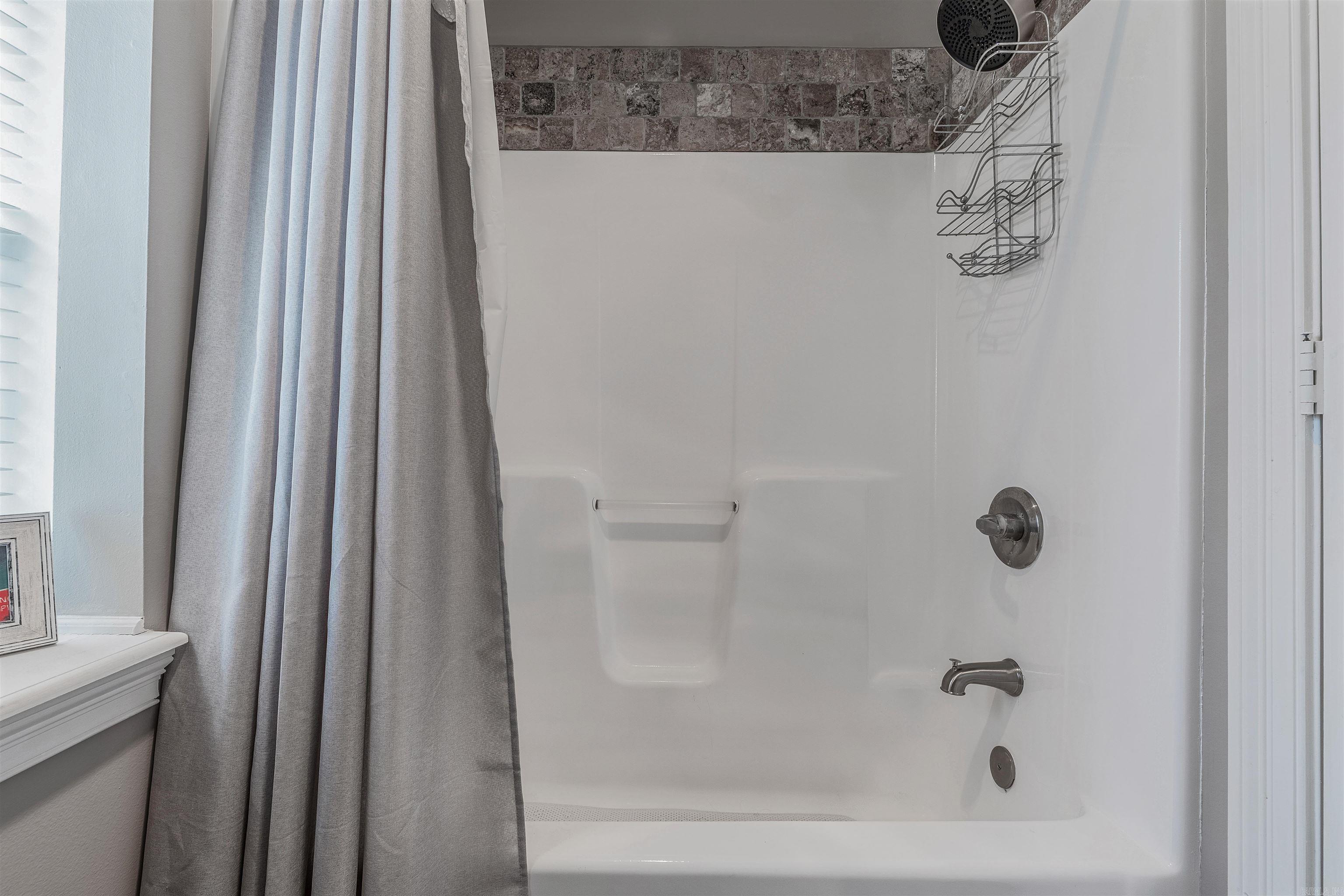 WOODMEADE - Residential