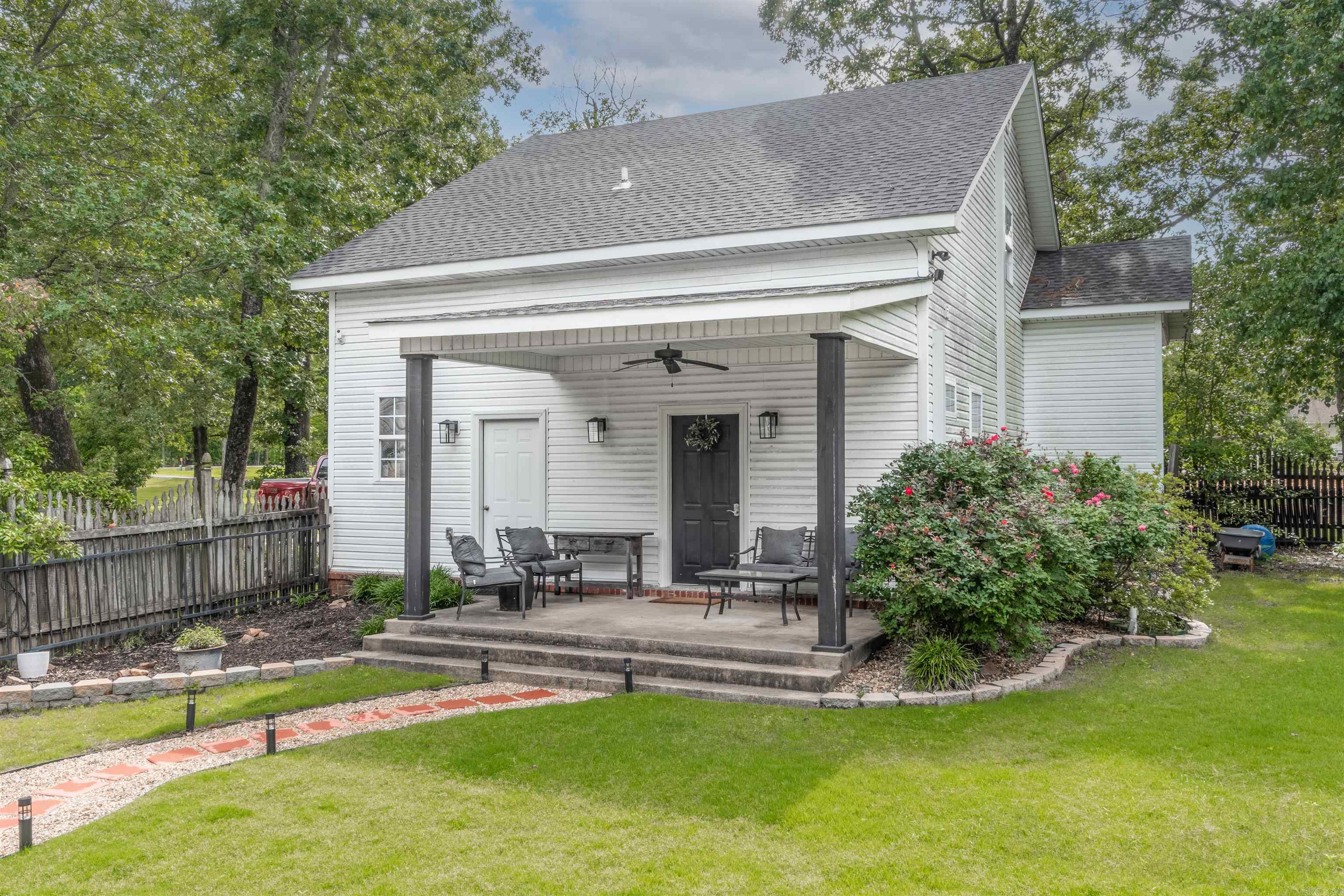 WOODMEADE - Residential