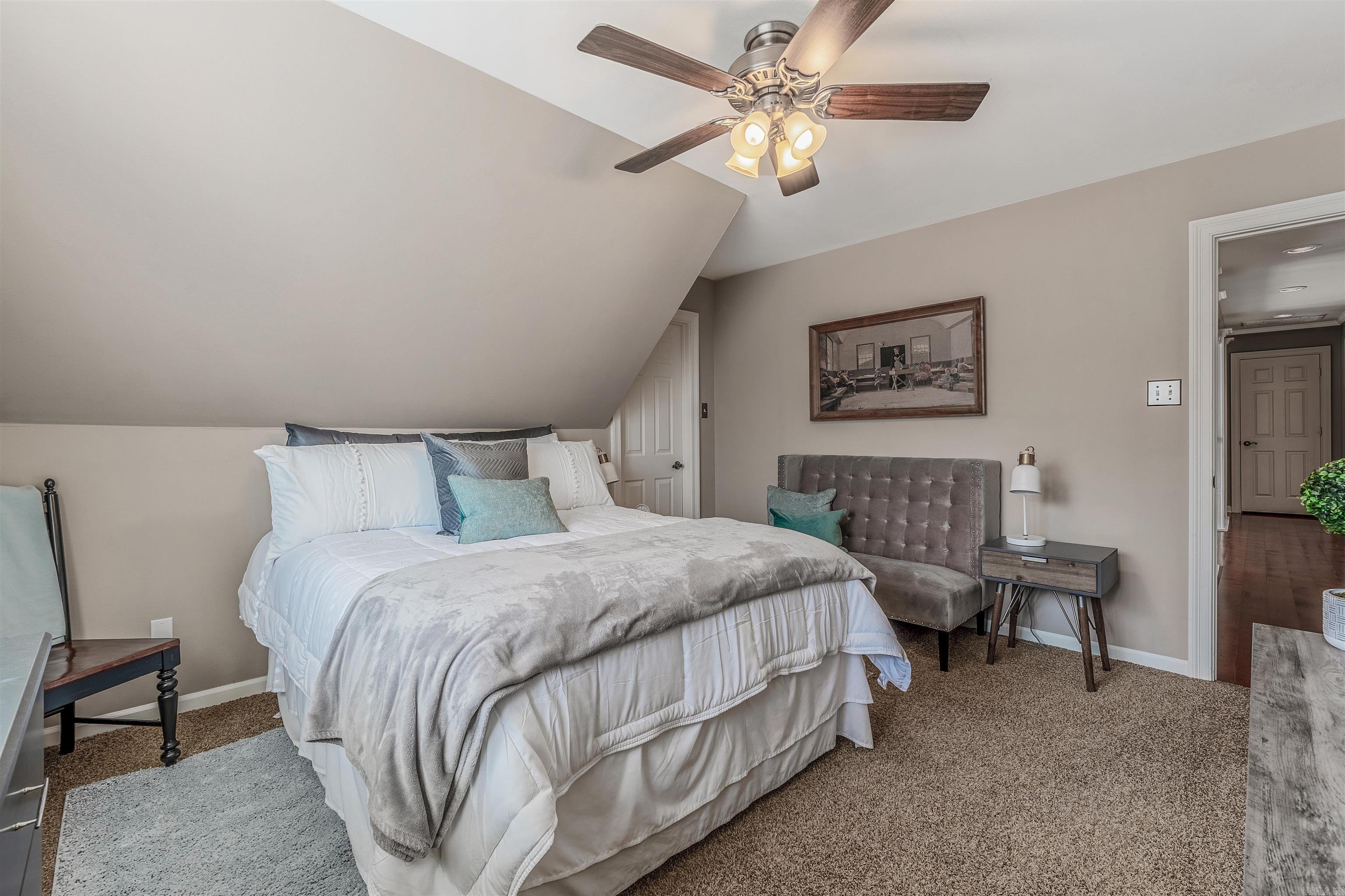 WOODMEADE - Residential