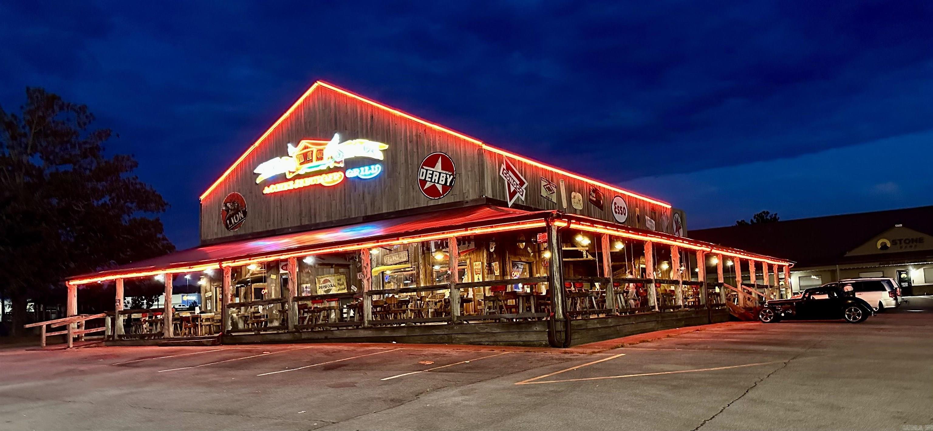 Turn key and thriving restaurant in the heart of Mountain View AR. The Wing Shack and Cheeseburger Grill has been a staple of the Mountain View restaurant scene since 2008 and has grown in sales every year since it's opening. With a prime location and it's fun vibe mixed with great food it has become a hot spot for tourist and locals alike! The sale of the restaurant comes with all the real estate, tables, chairs, decor, signage, equipment and all the things you will need to continue serving the public. The current menu consist of everything from wings to salads to steaks and a great kids menu. This is a fully staffed and operational restaurant with everything ready to go. There is a new roof on the building this year and all equipment according to the owner is in top working order. Anytime there was a problem with any equipment the owner/founder had it fixed or replaced it so everything is in tip top shape. A good running and profitable restaurant doesn't come up for sale very often so this is a great opportunity if you have always wanted to own your own place and not start from scratch. Call today schedule a showing!!! Profit and loss report available for serious buyers only.