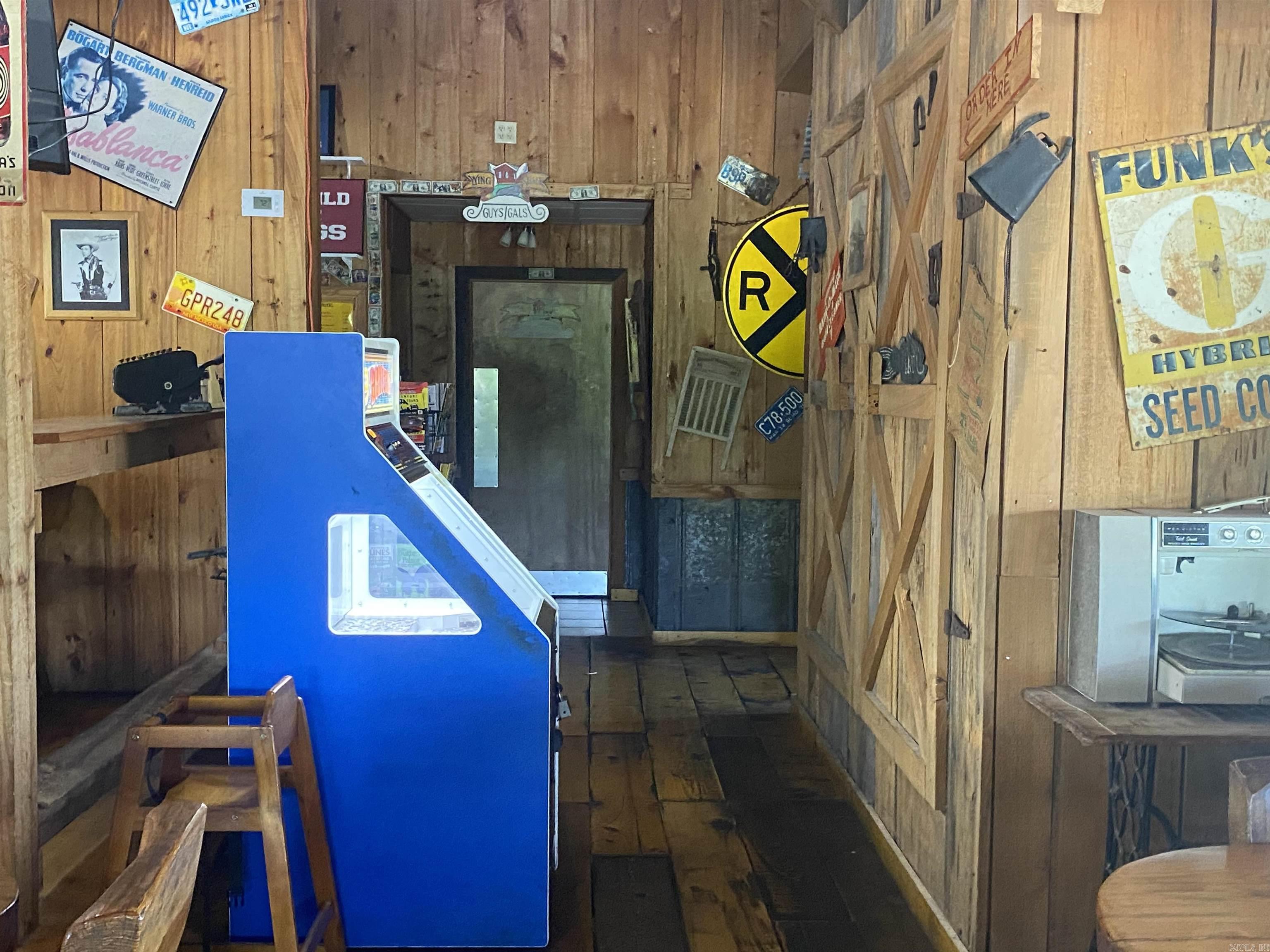 Metes & Bounds - Commercial Sale