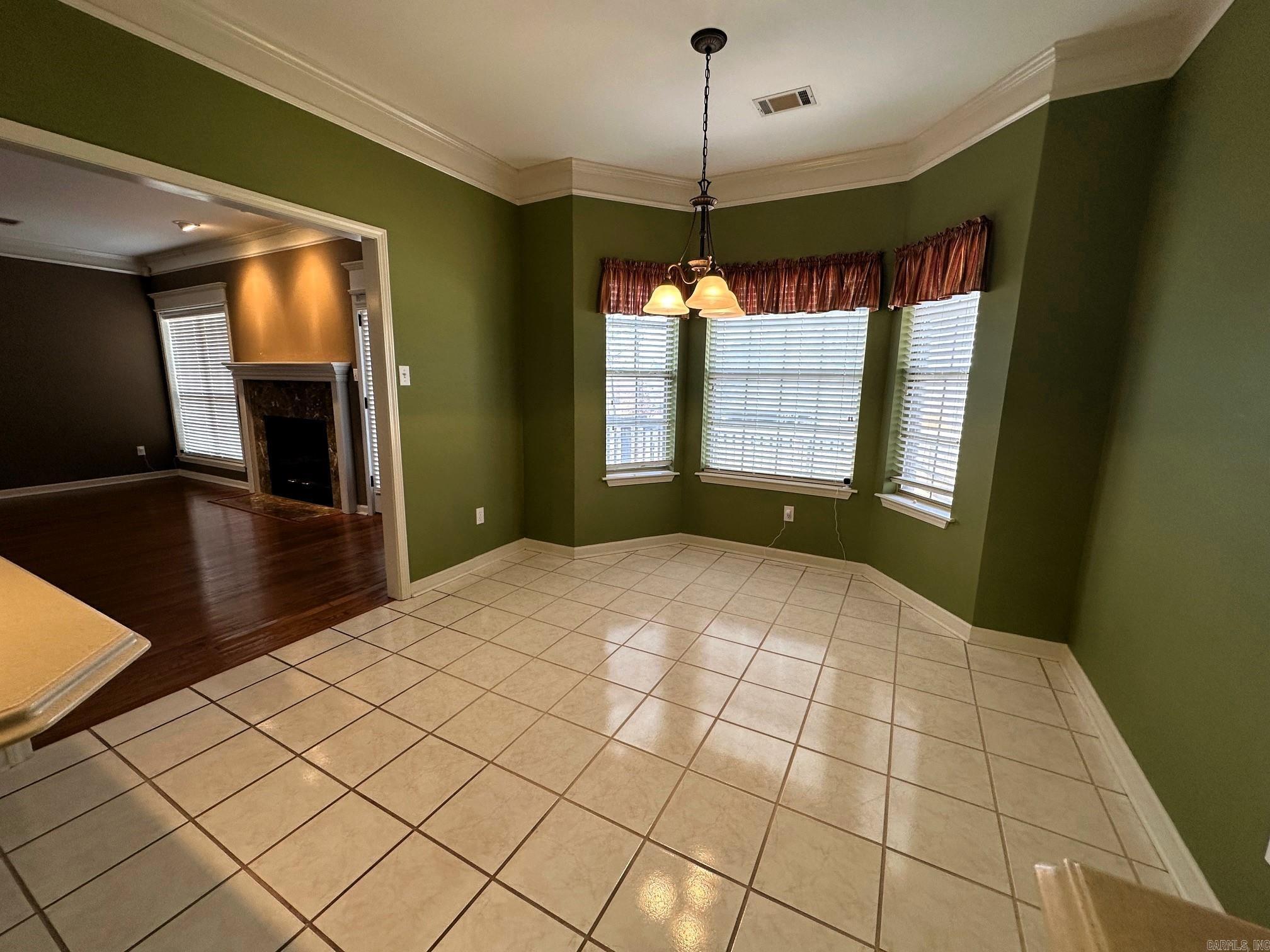 ANDREW HUNTERS WOODS - Residential