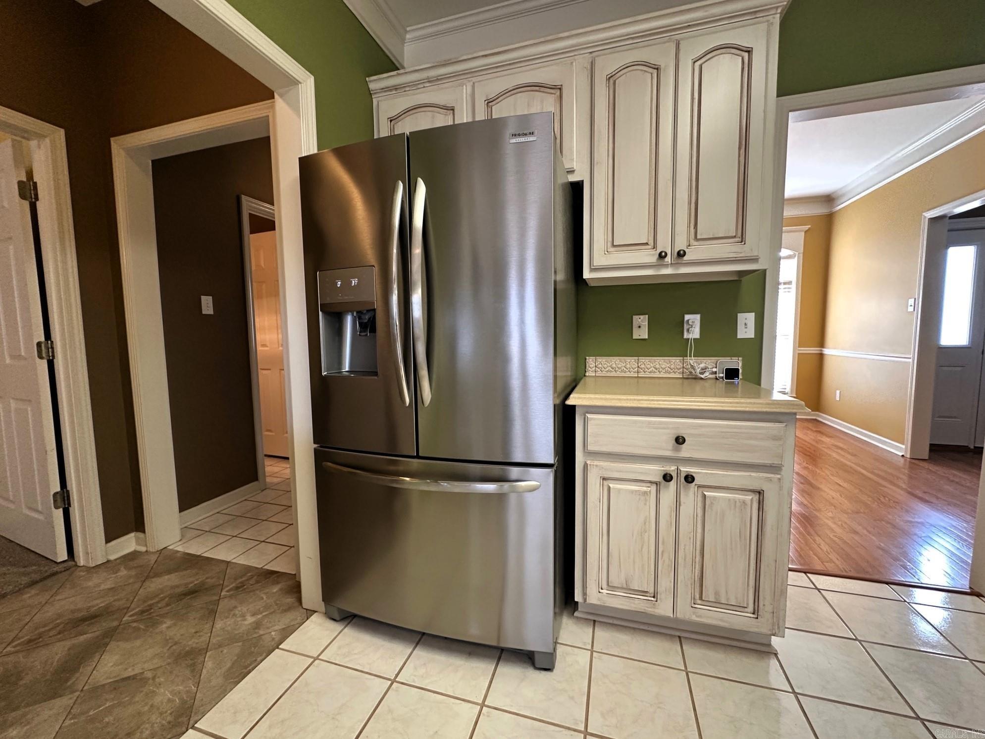 ANDREW HUNTERS WOODS - Residential