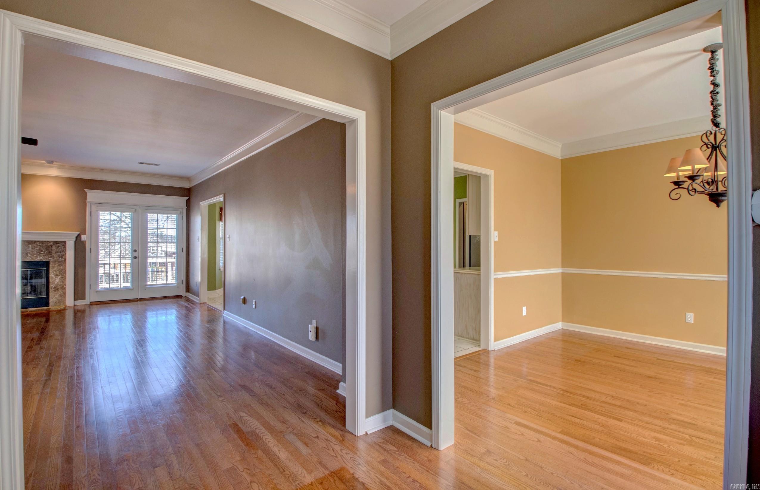 ANDREW HUNTERS WOODS - Residential