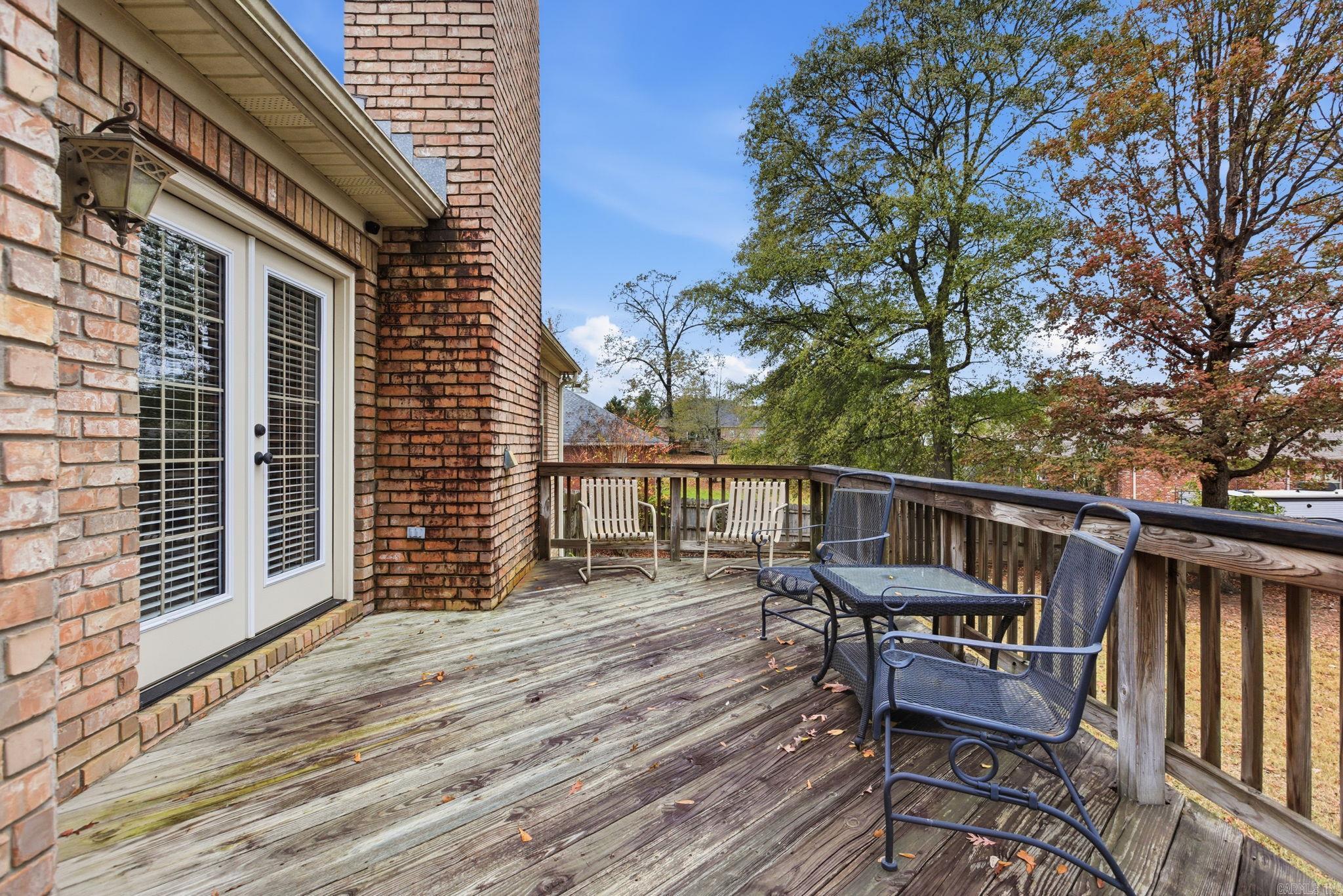 ANDREW HUNTERS WOODS - Residential