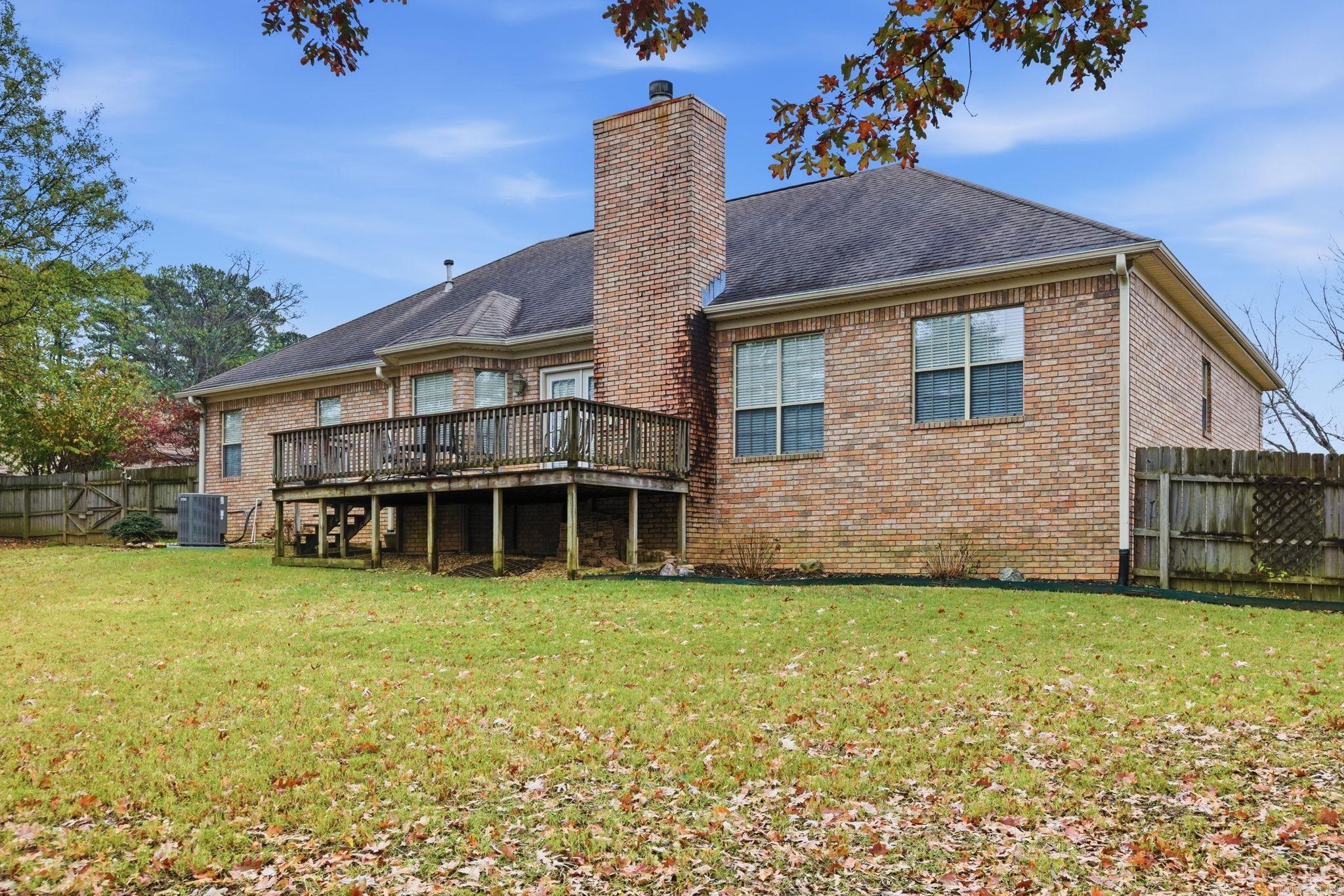 ANDREW HUNTERS WOODS - Residential