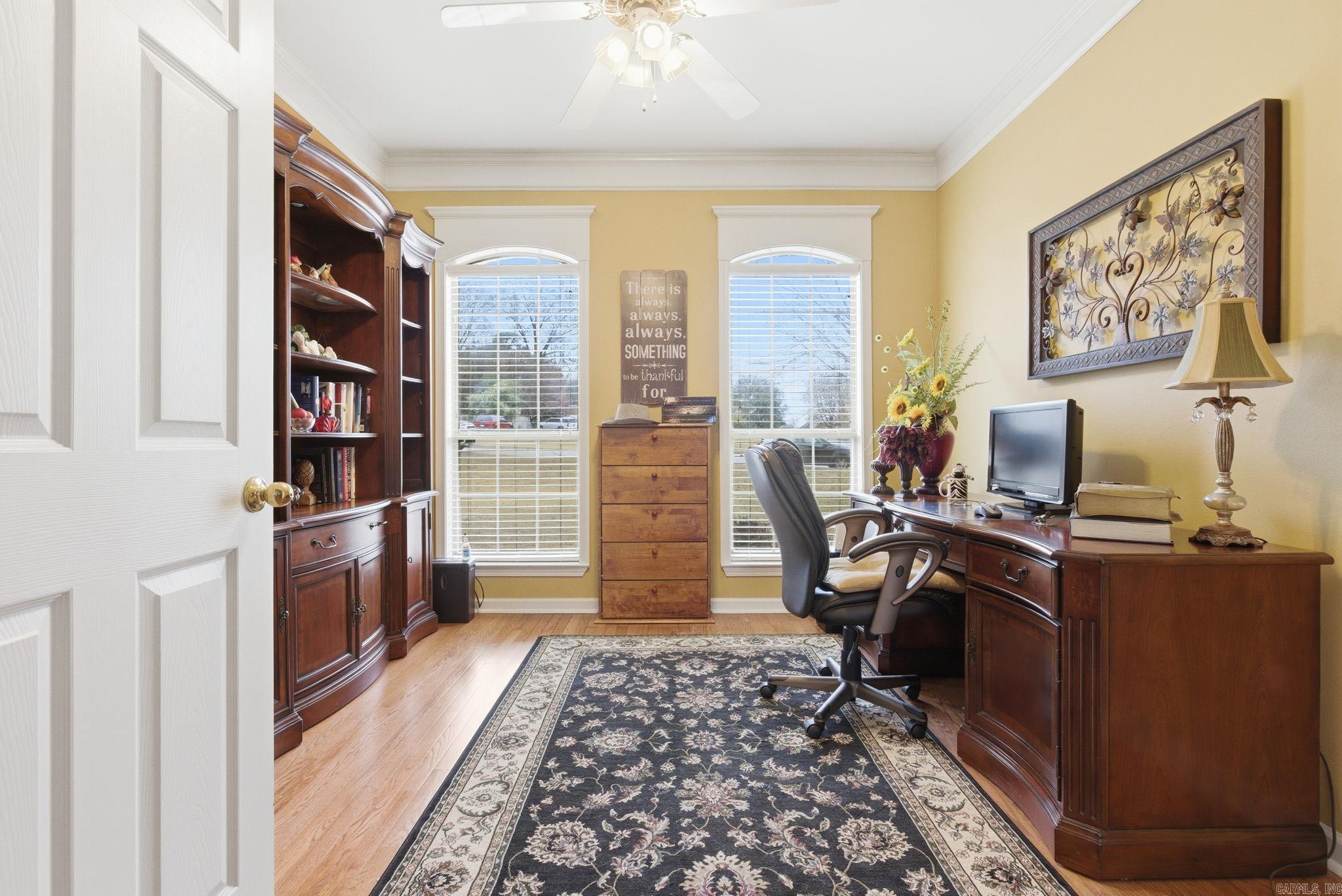 ANDREW HUNTERS WOODS - Residential