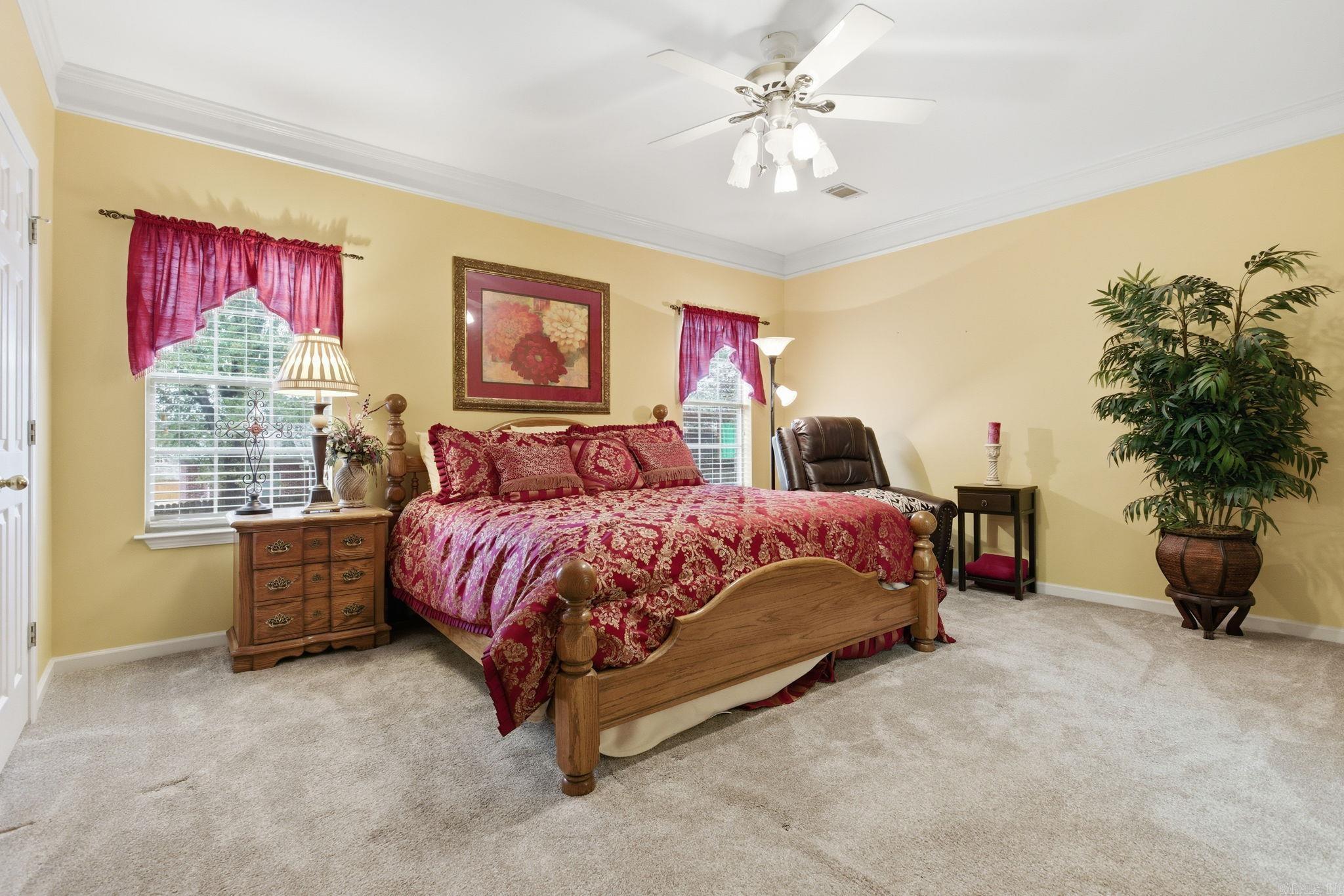 ANDREW HUNTERS WOODS - Residential