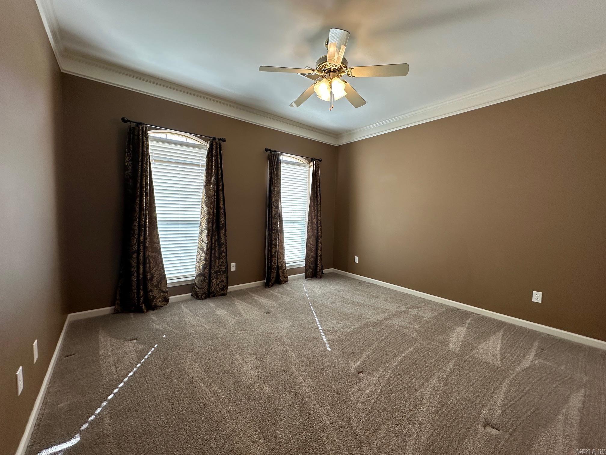 ANDREW HUNTERS WOODS - Residential