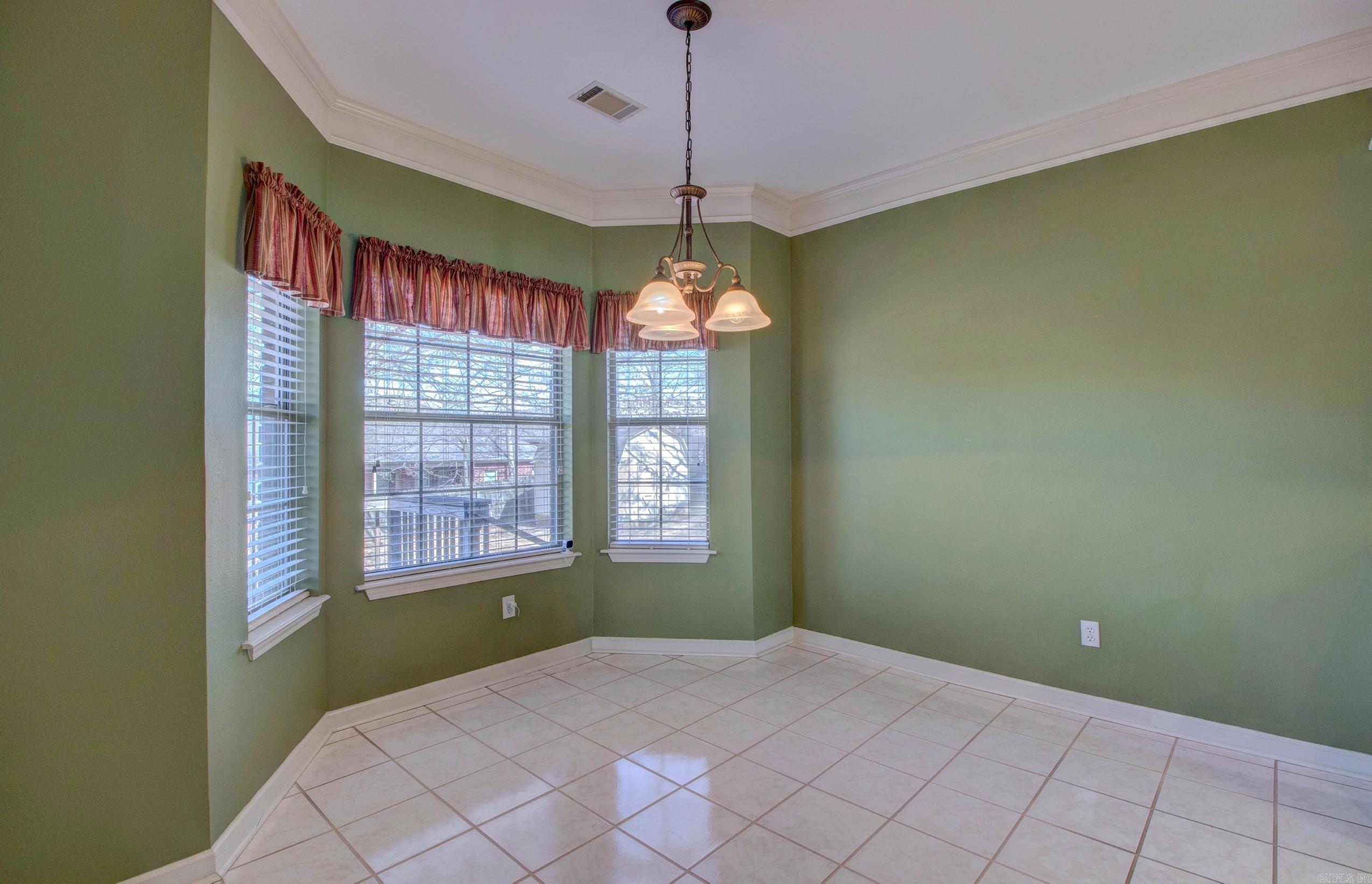 ANDREW HUNTERS WOODS - Residential