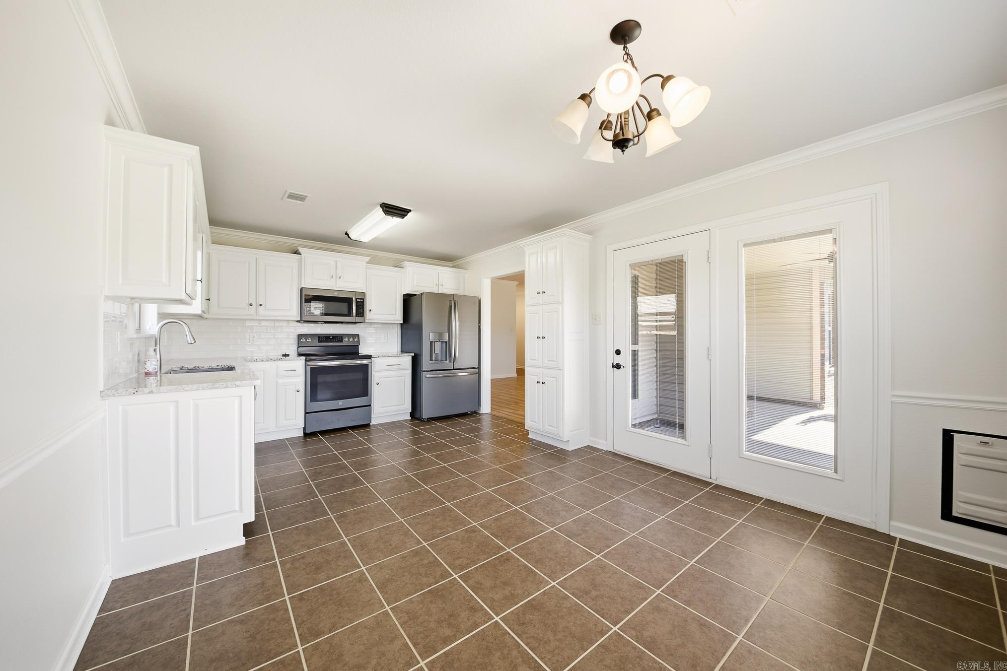 Cross Creek - Residential Lease