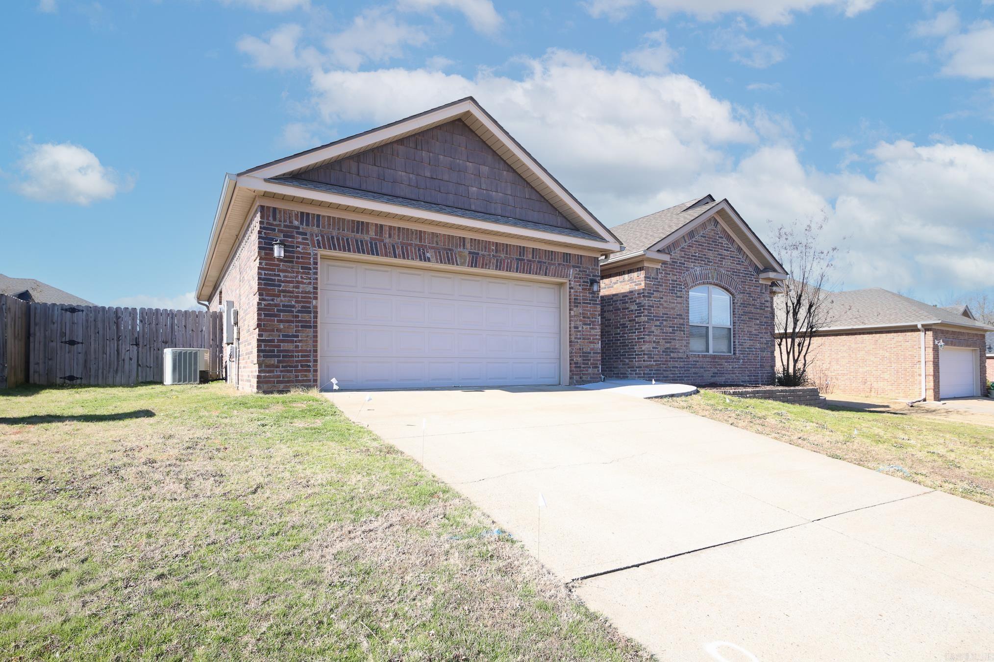 Cross Creek - Residential Lease