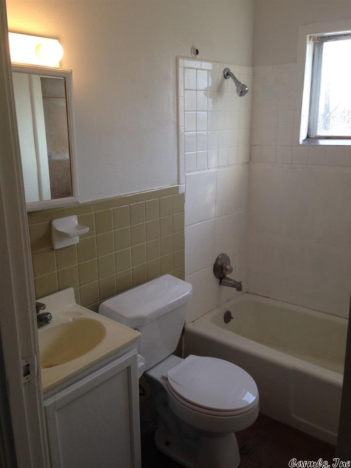 Navasota 1st - Residential Lease