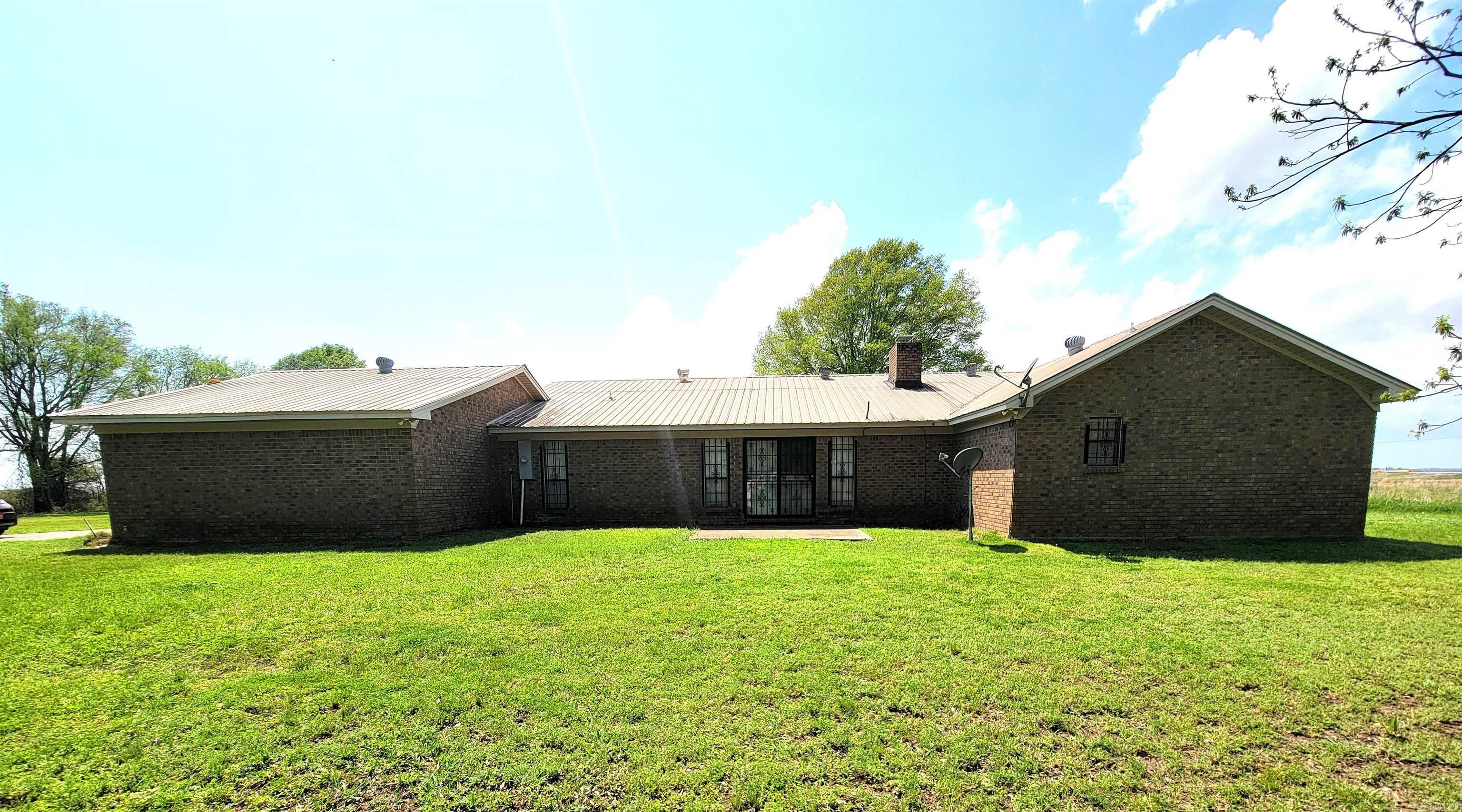 CARAHAN & HOLT ADDN - Residential