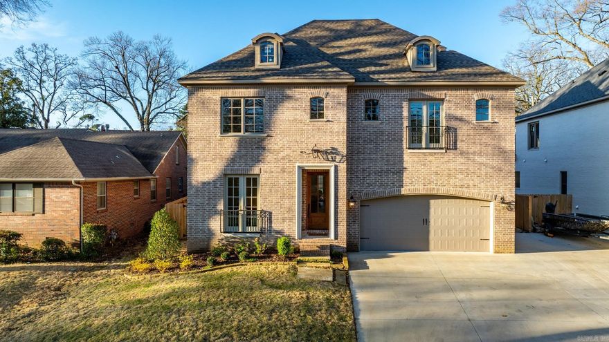 Spectacular NEW construction in the Heart of the Heights!  Fabulous quality and excellent floorplan. This home provides the ultimate atmosphere for family living and entertaining. Stunning entry with 10 ft ceiling flanked by home office/study. Beautiful hardwoods and sophisticated decor. Spacious and open family living with fireplace. Gourmet kitchen with quality appliance and custom cabinets, breakfast area. Elegant formal dining. Gorgeous spa inspired primary suite on the main level. Upstairs large game/living room with three additional bedrooms and three full baths! Covered terrace and nice backyard. 2 car garage. Wonderful location with easy access to all of the Heights!