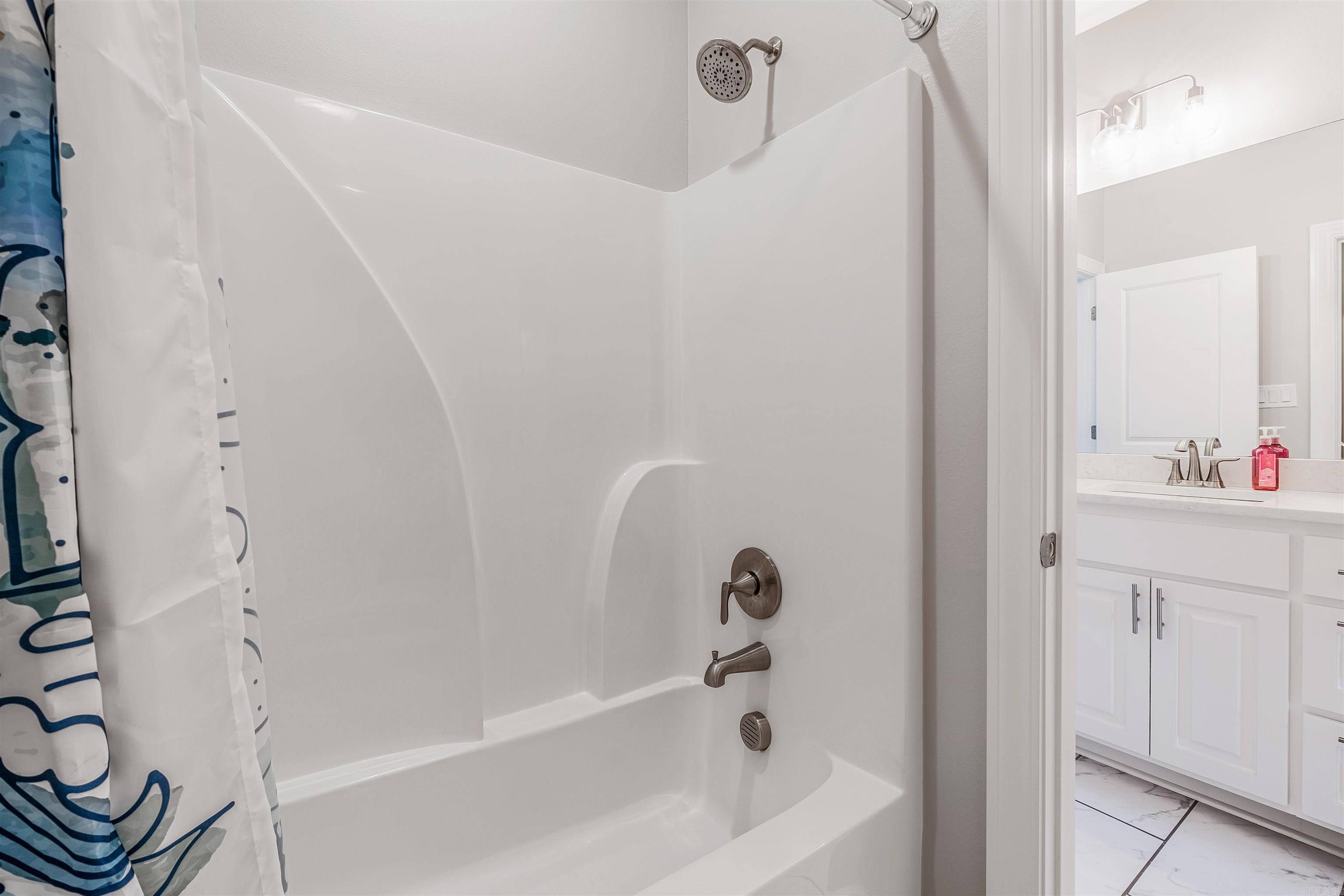 STONEHILL - Residential